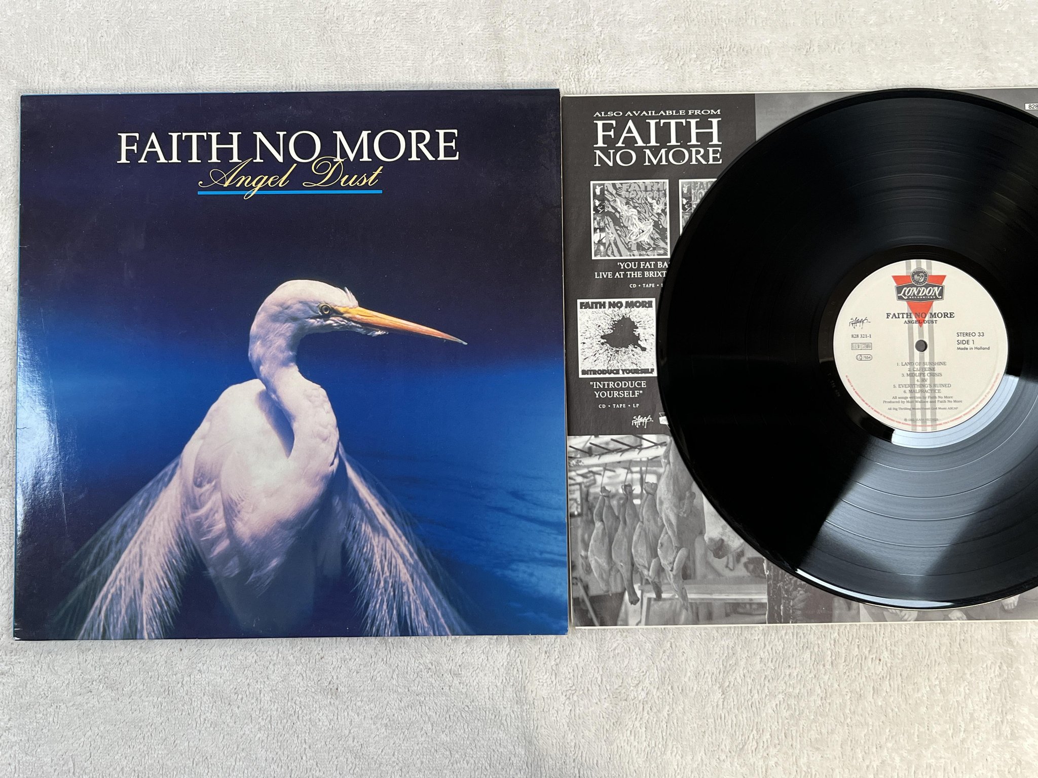 Omslagsbild för skivan FAITH NO MORE Angel Dust LP -92 SLASH 828 321-1
