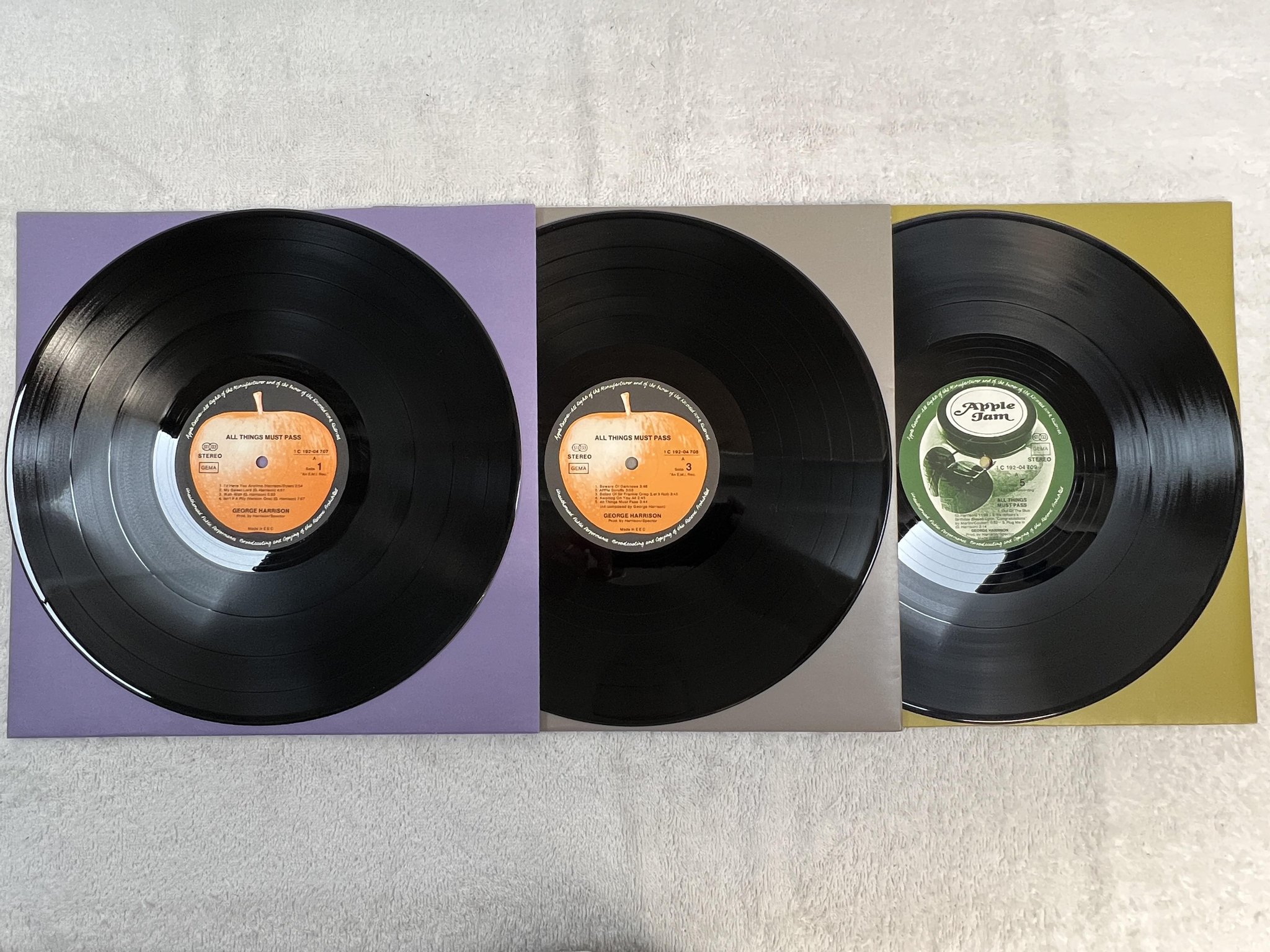 Omslagsbild för skivan GEORGE HARRISON All Things Must Pass 3xLP box set -70 Ger 1C 192-04 707/8/9