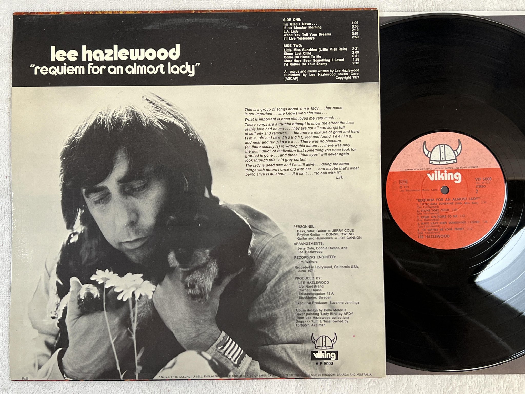 Omslagsbild för skivan LEE HAZLEWOOD Requiem For An Almost Lady LP -71 Swe VIKING VIF 5000