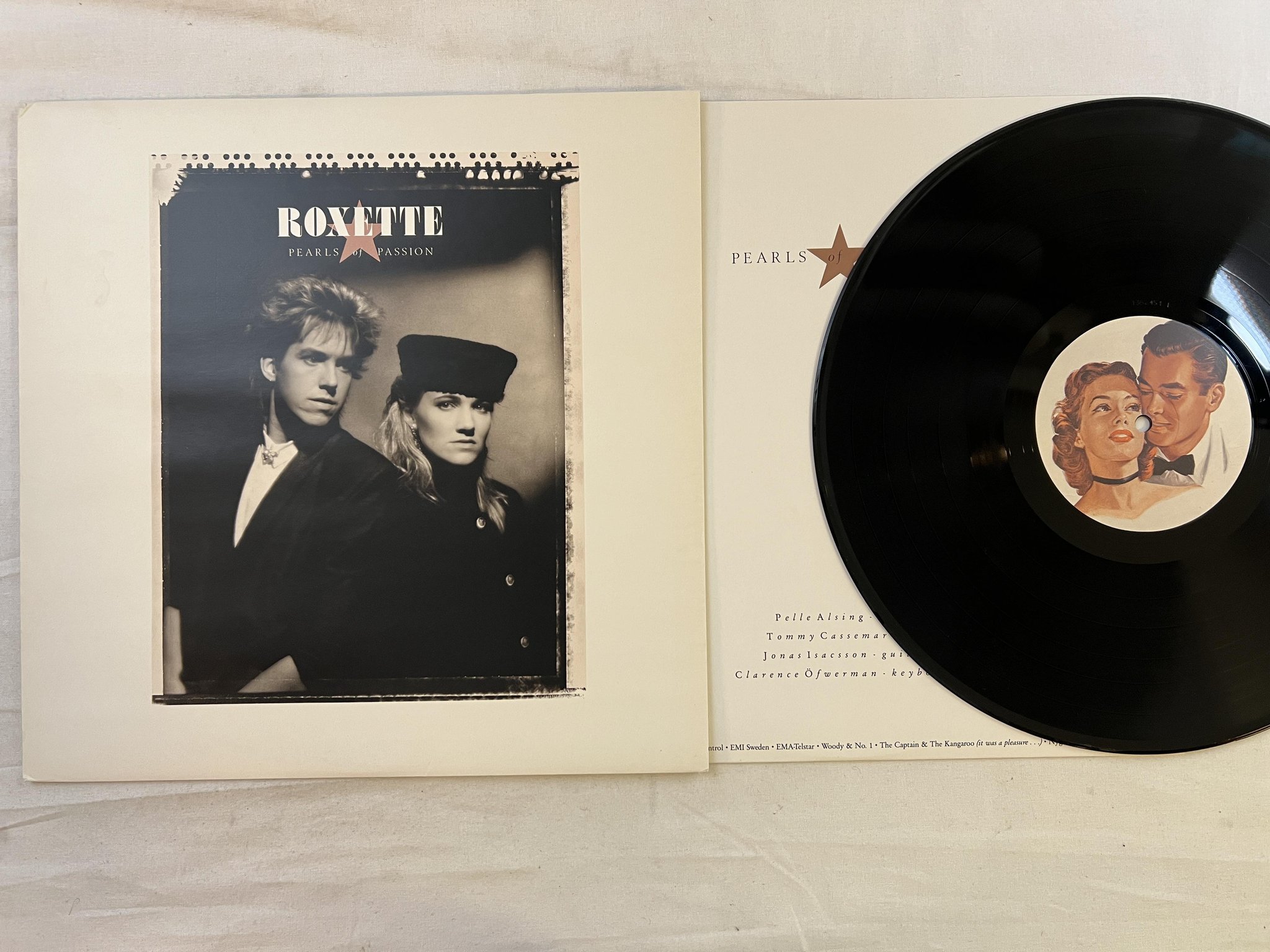 Omslagsbild för skivan ROXETTE pearls of passion LP -86 Swe EMI 1362451