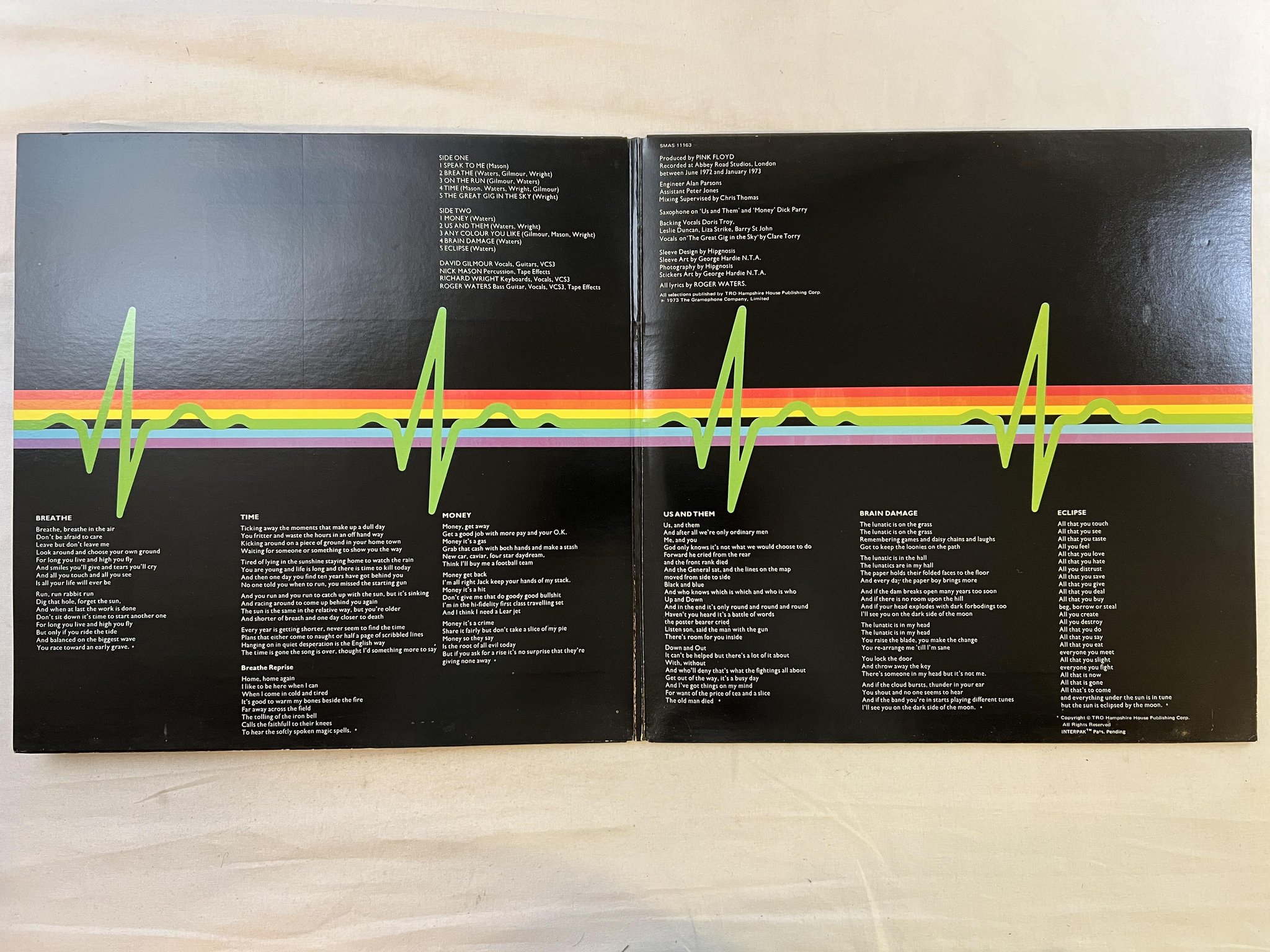 Omslagsbild för skivan PINK FLOYD the darks side of the moon LP US HARVEST SMAS 11163