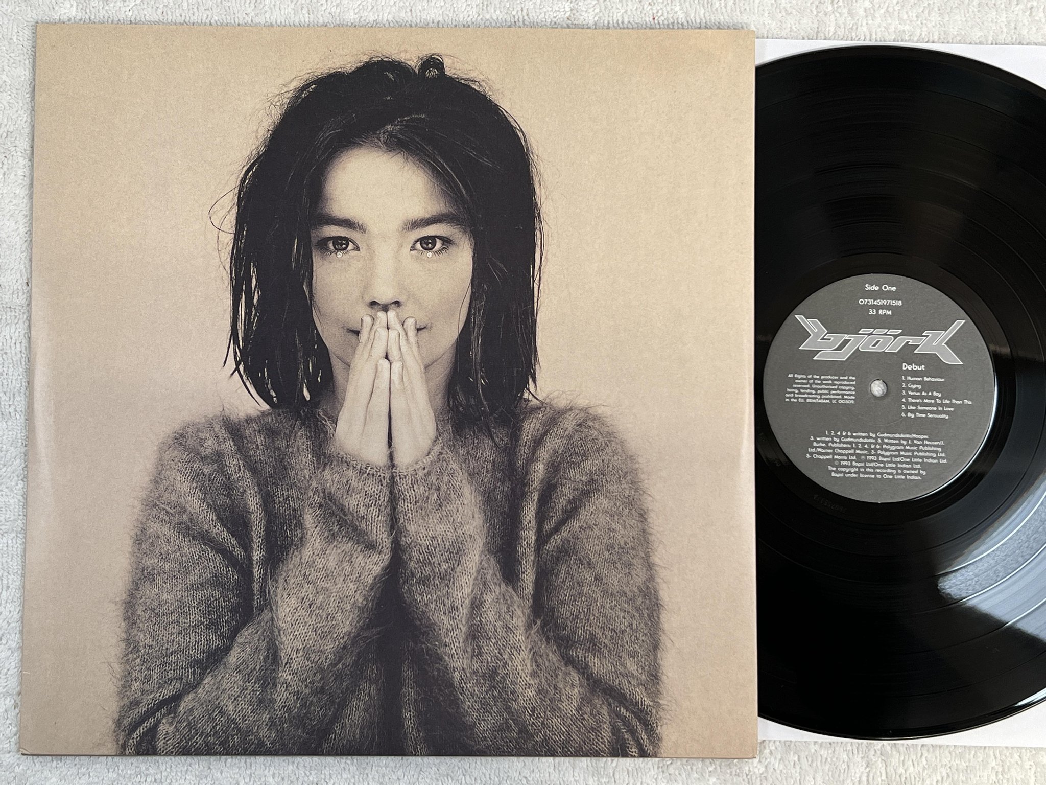 Omslagsbild för skivan BJÖRK debut LP RE -93/2008 0731451971518