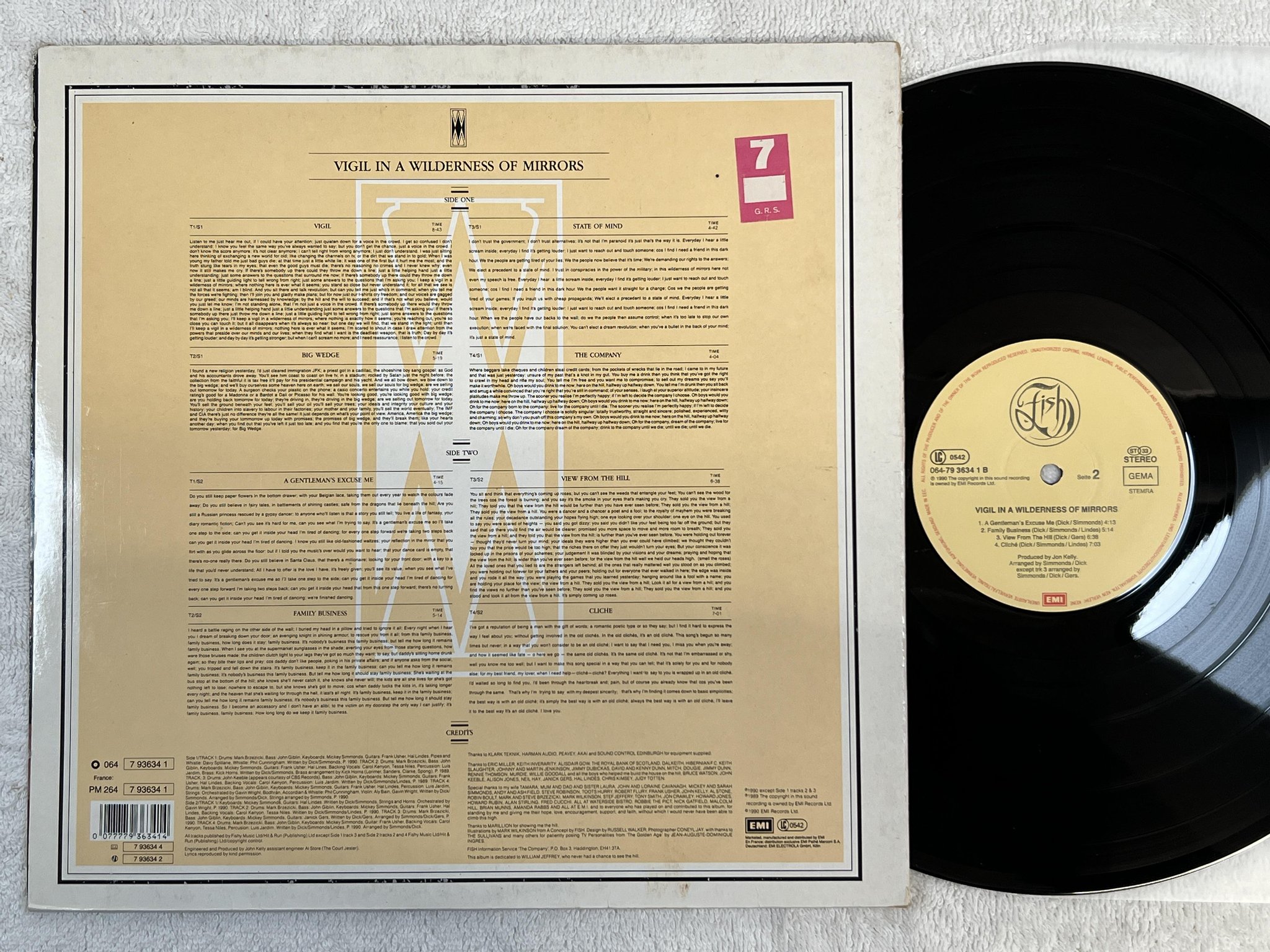 Omslagsbild för skivan FISH Vigil In A Wilderness Of Mirrors LP -90 EMI 7 93634 1