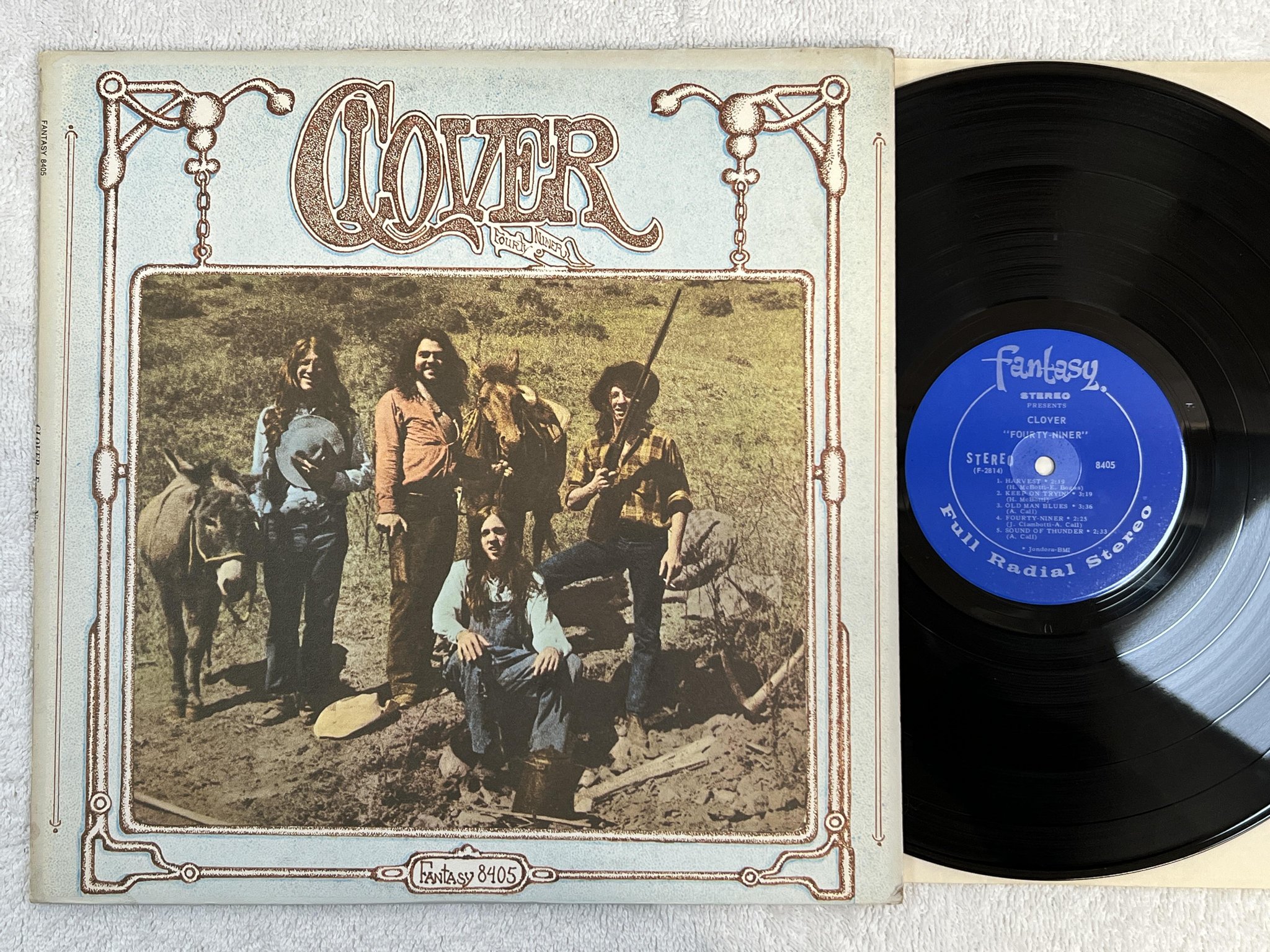 Omslagsbild för skivan CLOVER fourty niner LP -71 US FANTASY 8405