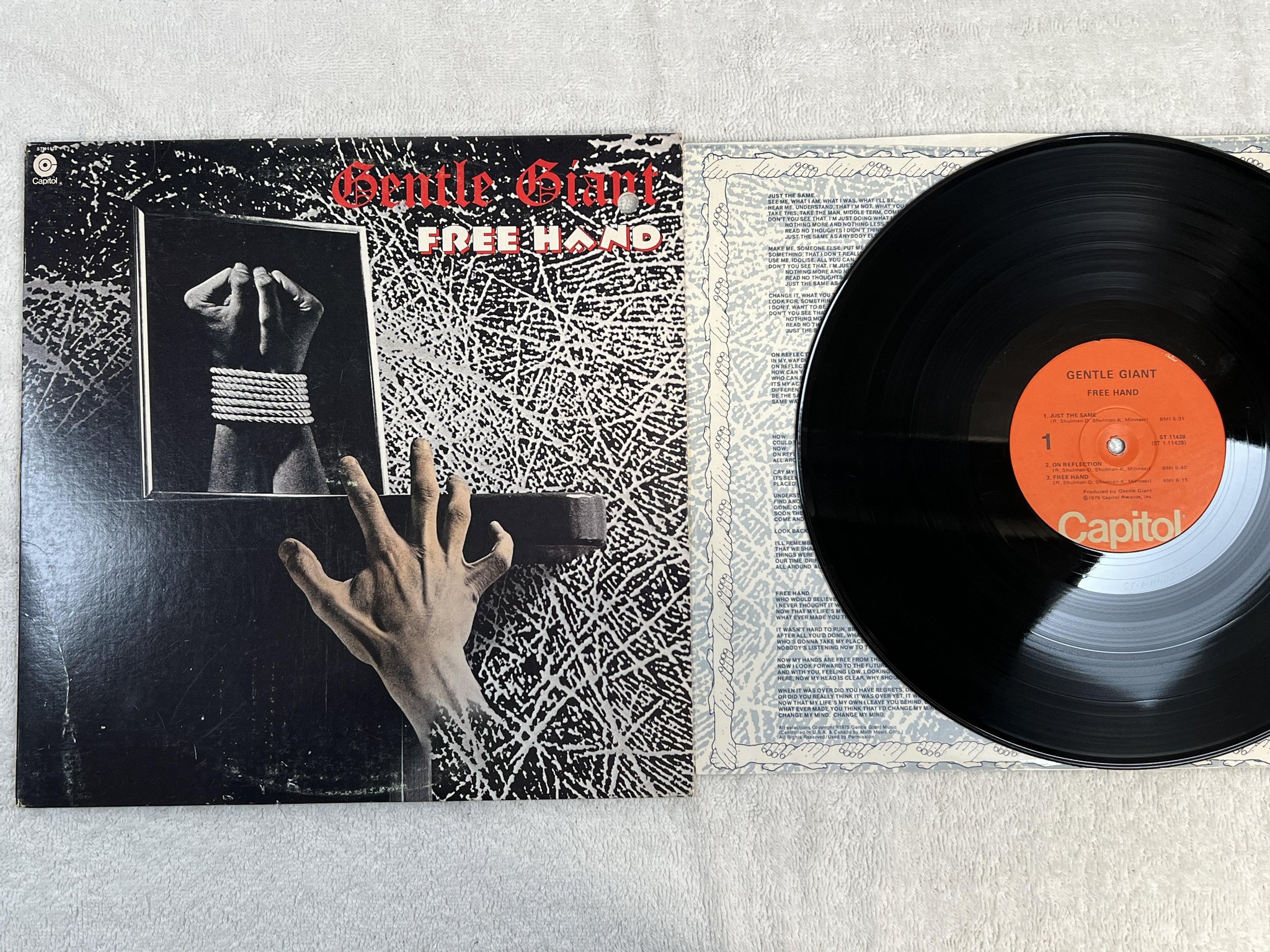 Omslagsbild för skivan GENTLE GIANT free hand LP -75 US CAPITOL ST-11428