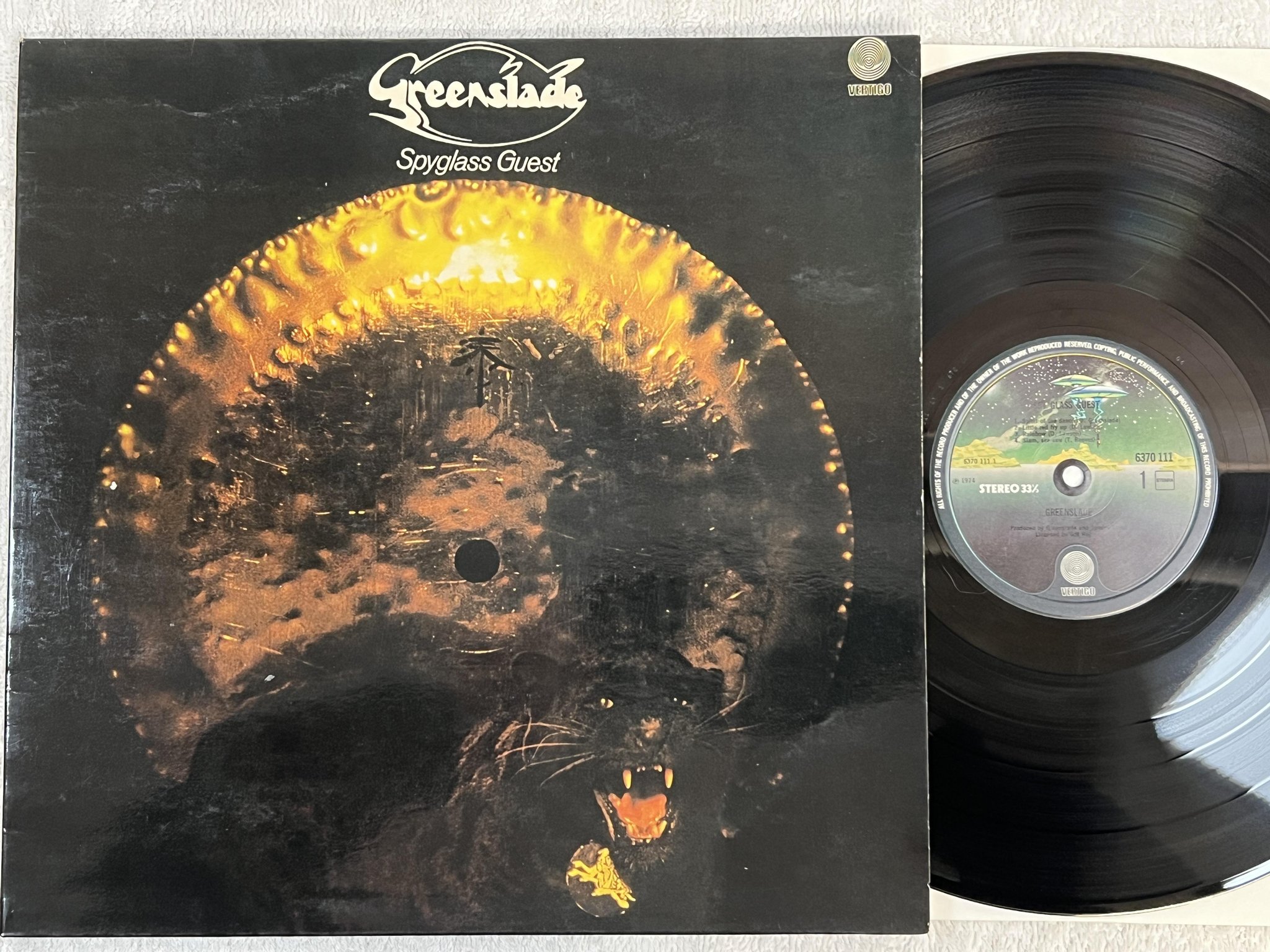 Omslagsbild för skivan GREENSLADE spyglass guest LP -74 Hol VERTIGO 6370 111