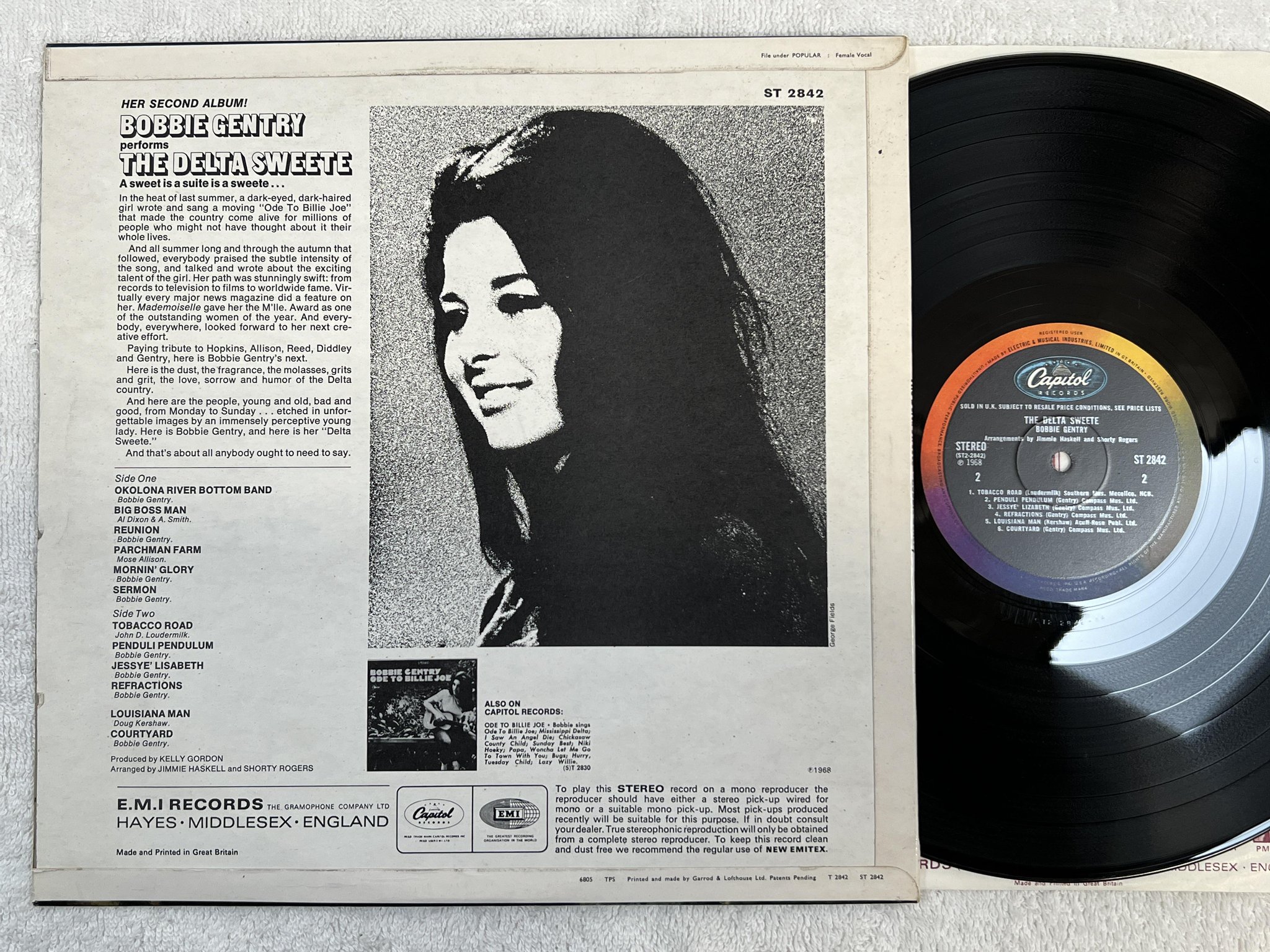 Omslagsbild för skivan BOBBIE GENTRY The Delta Sweete LP -68 UK CAPITOL ST 2842