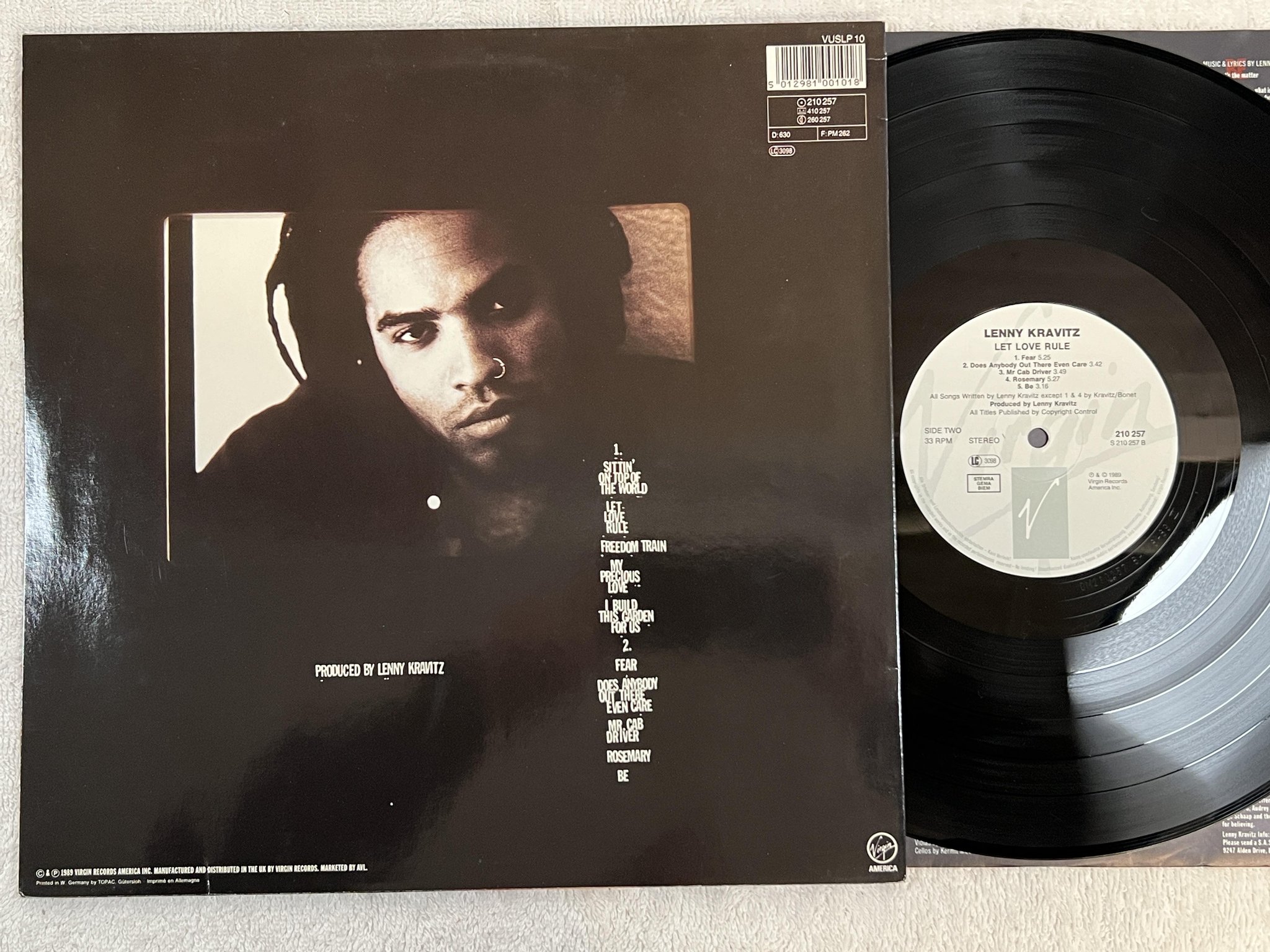 Omslagsbild för skivan LENNY KRAVITZ let love rule LP -89 VIRGIN 210 257