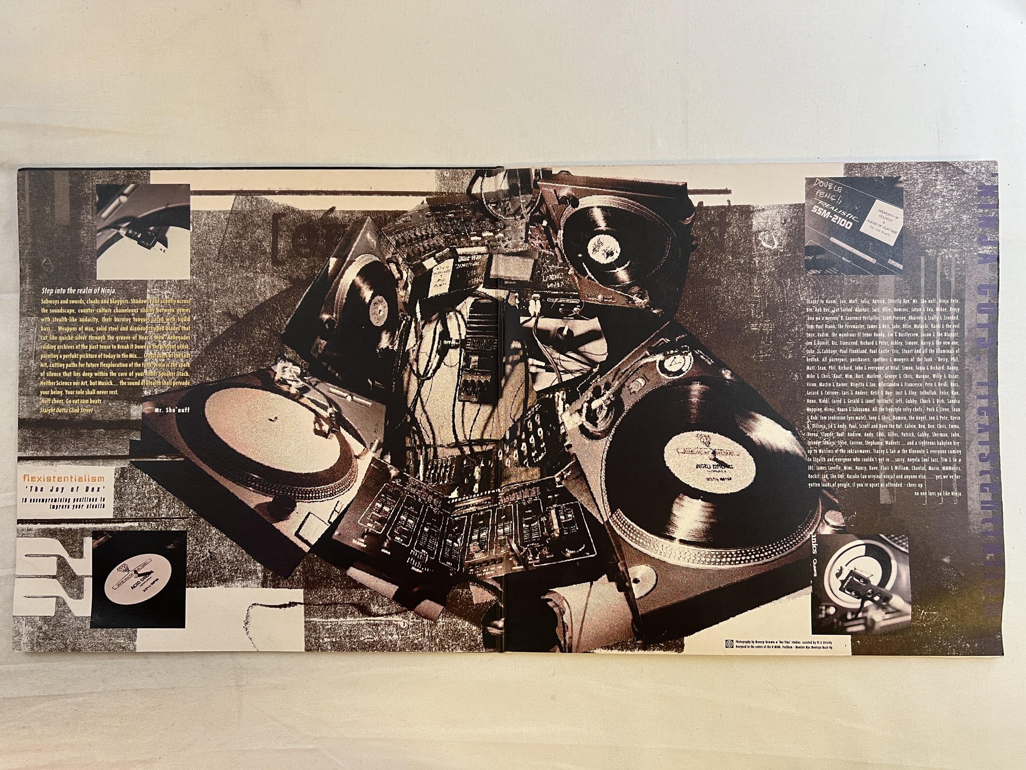 Omslagsbild för skivan V/A Ninja Cuts: Flexistentialism 3xLP -96 UK NIJNA TUNE zen 22