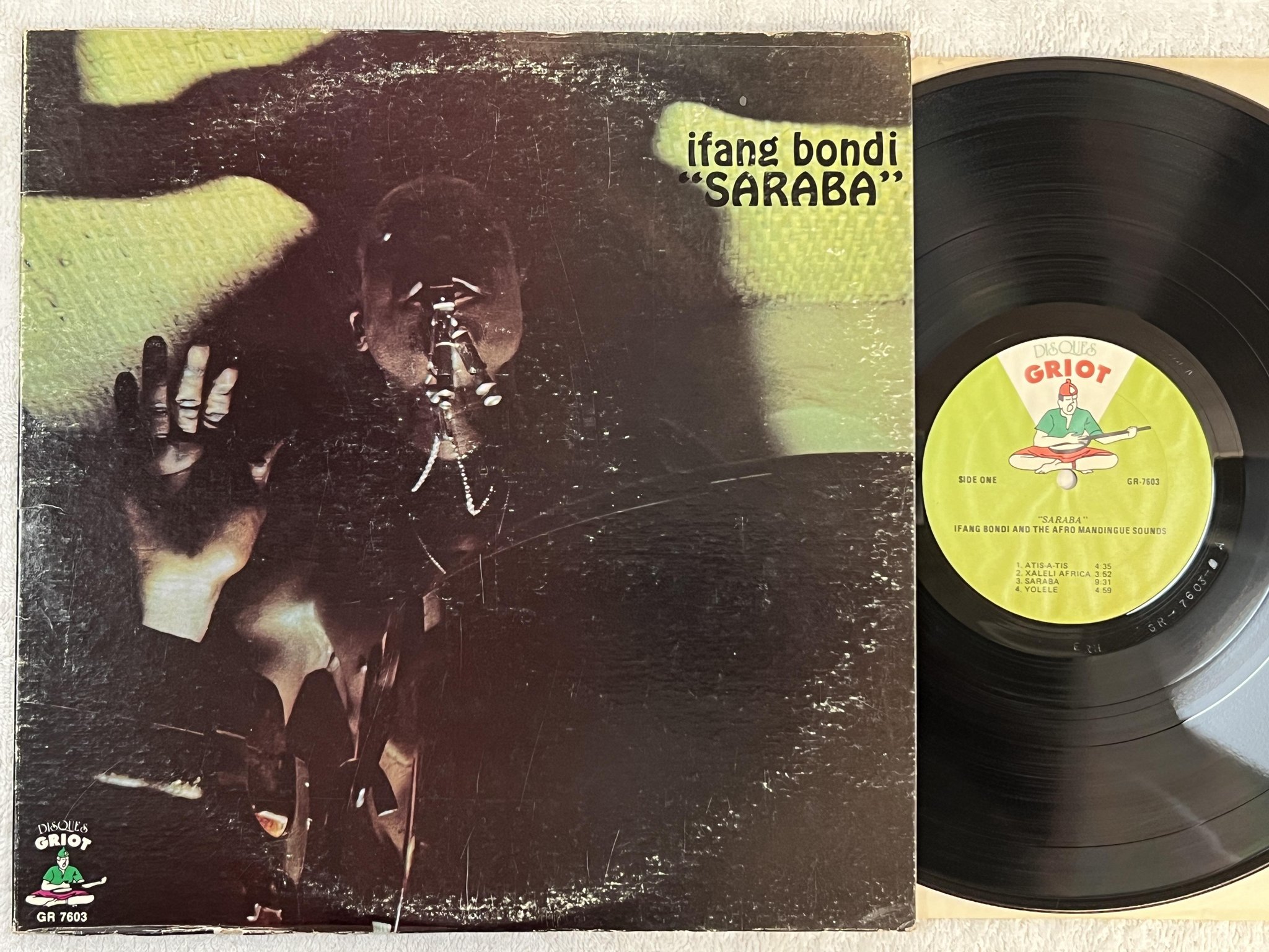 Omslagsbild för skivan IFANG BONDI & THE AFRO MANDINGUE SOUNDS saraba LP -78 Senegal ** AFRO-PSYCH **