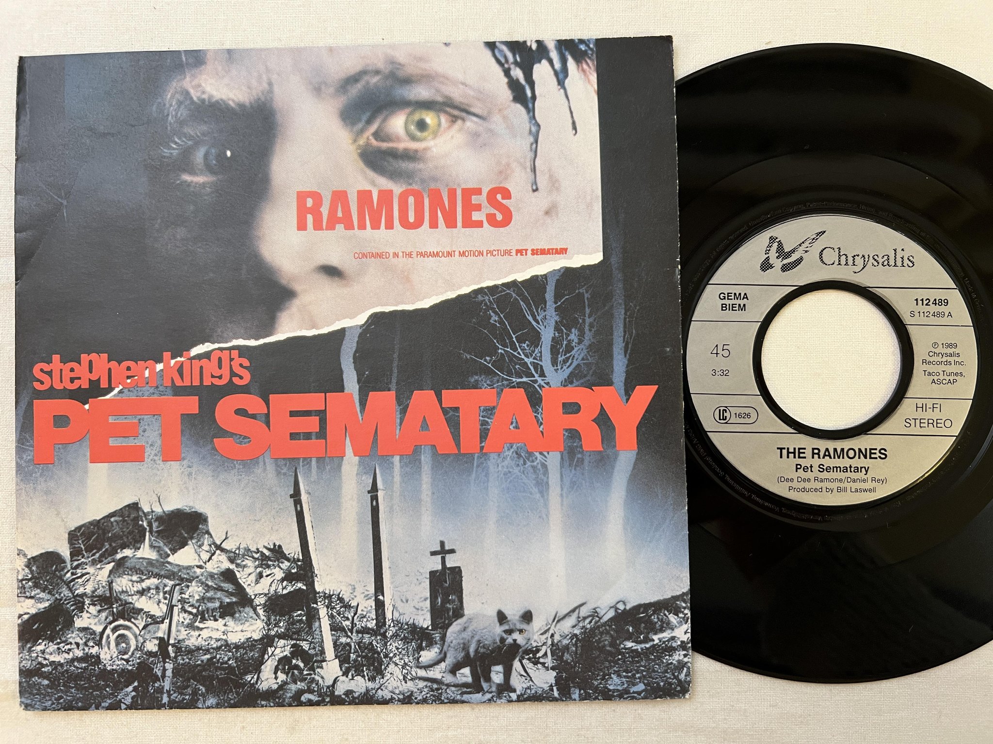 Omslagsbild för skivan RAMONES Stephen King's Pet Sematary 7" -89 chrysalis 112 489