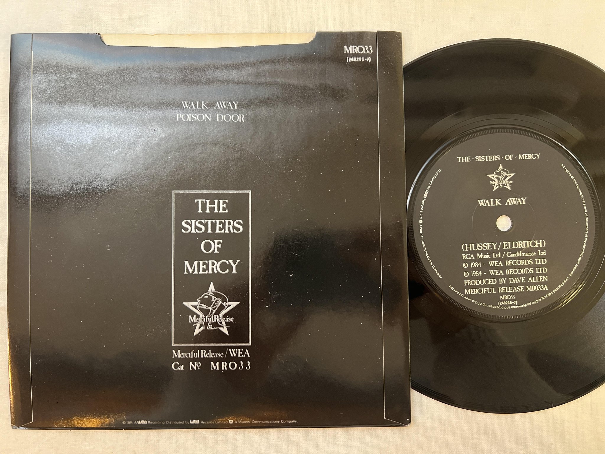 Omslagsbild för skivan THE SISTERS OF MERCY walk away 7" -84 MERCIFUL RELEASE MRO33