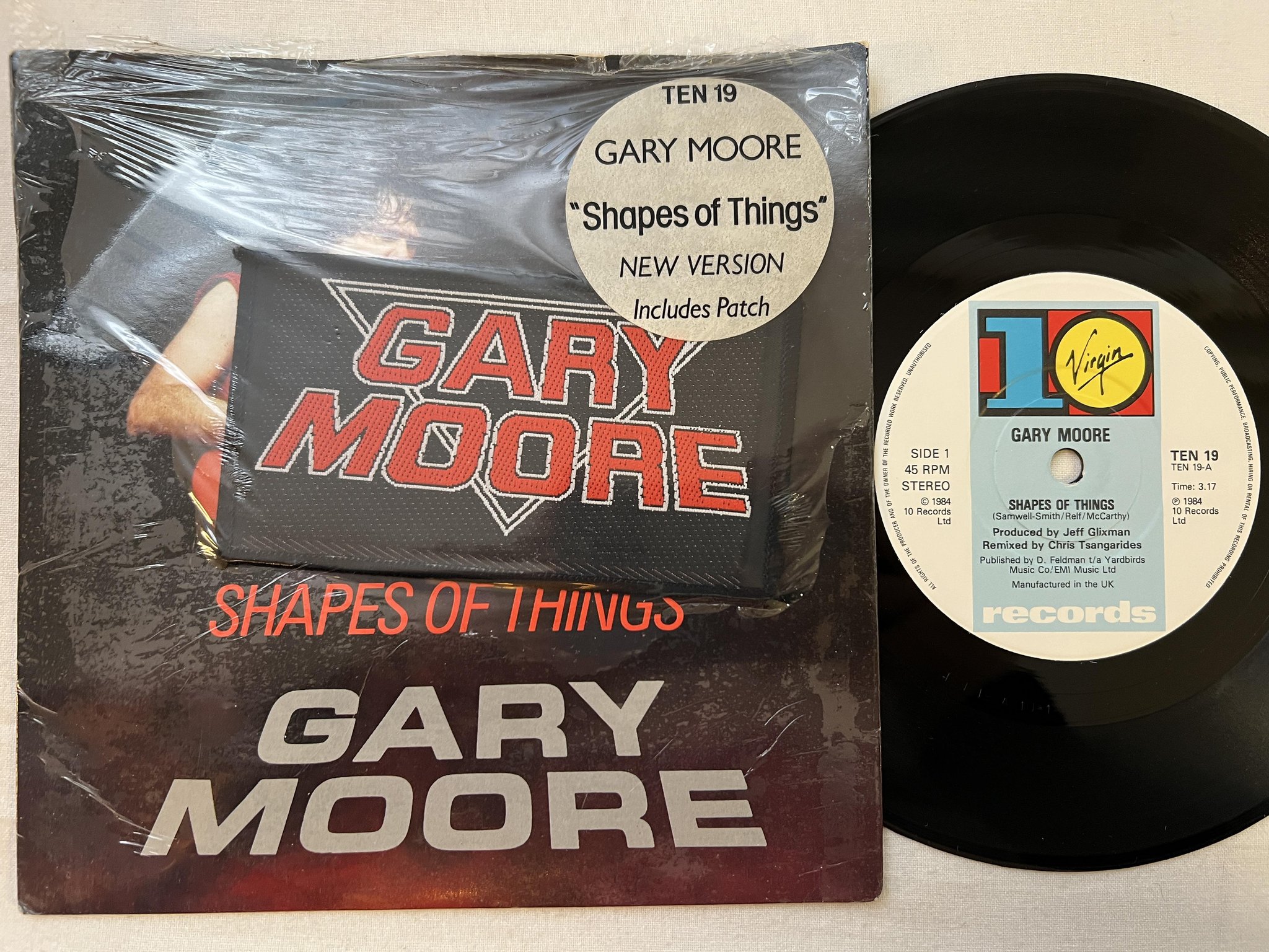 Omslagsbild för skivan GARY MOORE shapes of things 7" -84 UK 10 RECORDS TEN-19 '*** w/ patch ***