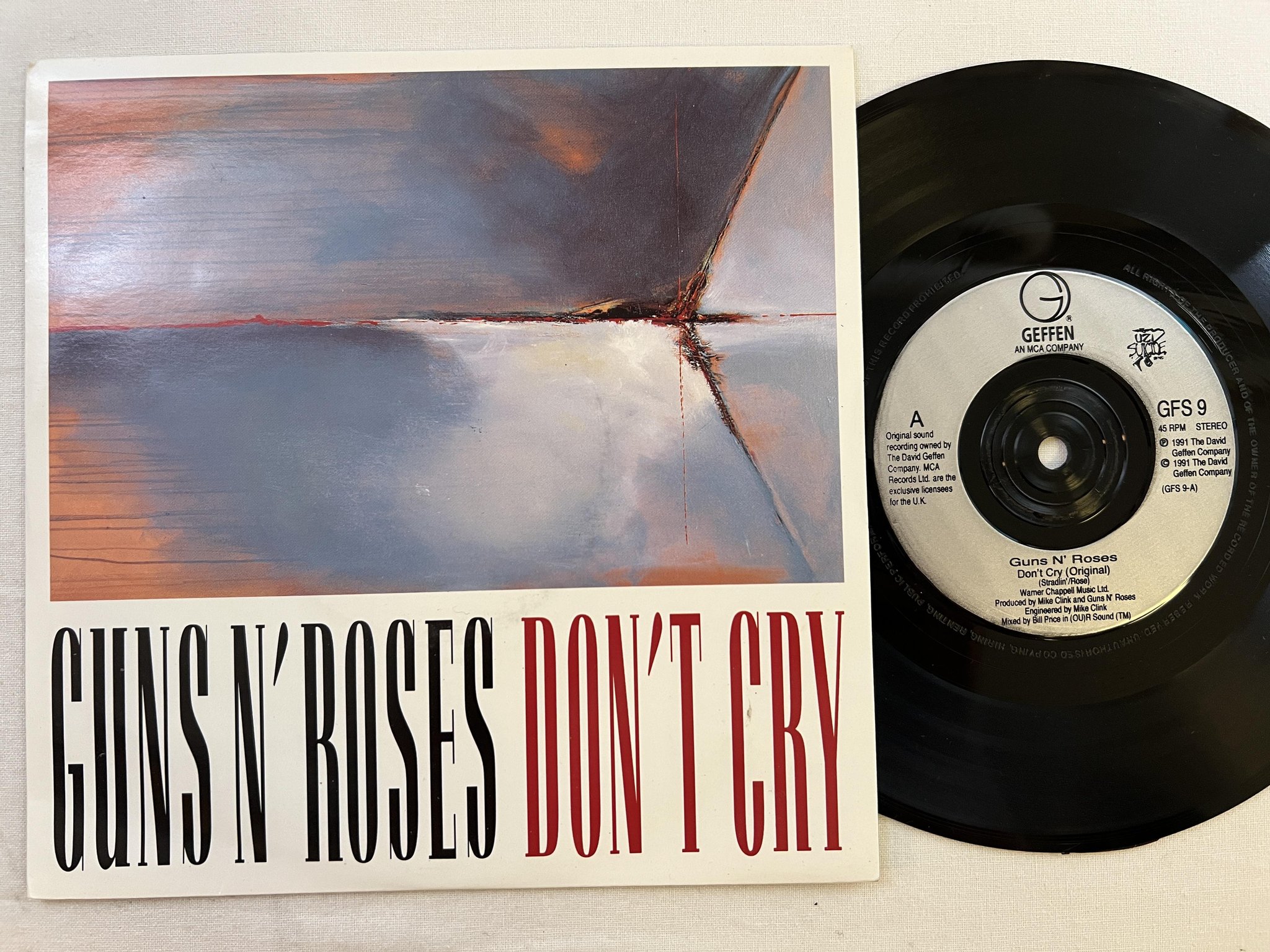 Omslagsbild för skivan GUNS N ROSES don't cry 7" -91 GEFFEN GFS-9