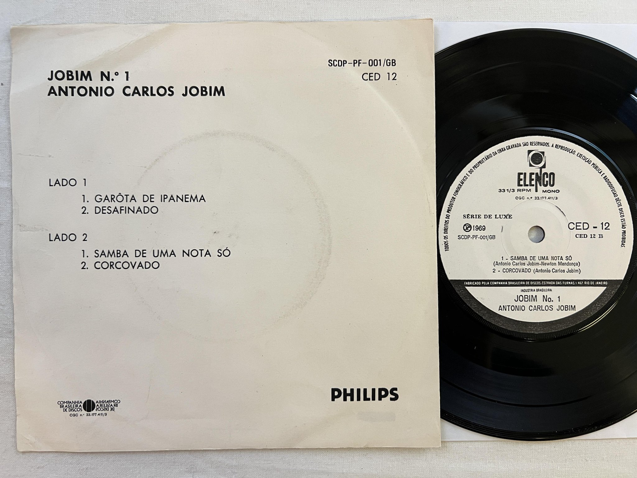 Omslagsbild för skivan ANTONIO CARLOS JOBIM Jobim Nº1 7"ep -69 Brazil ELENCO CED 12 ** super rare 45 **