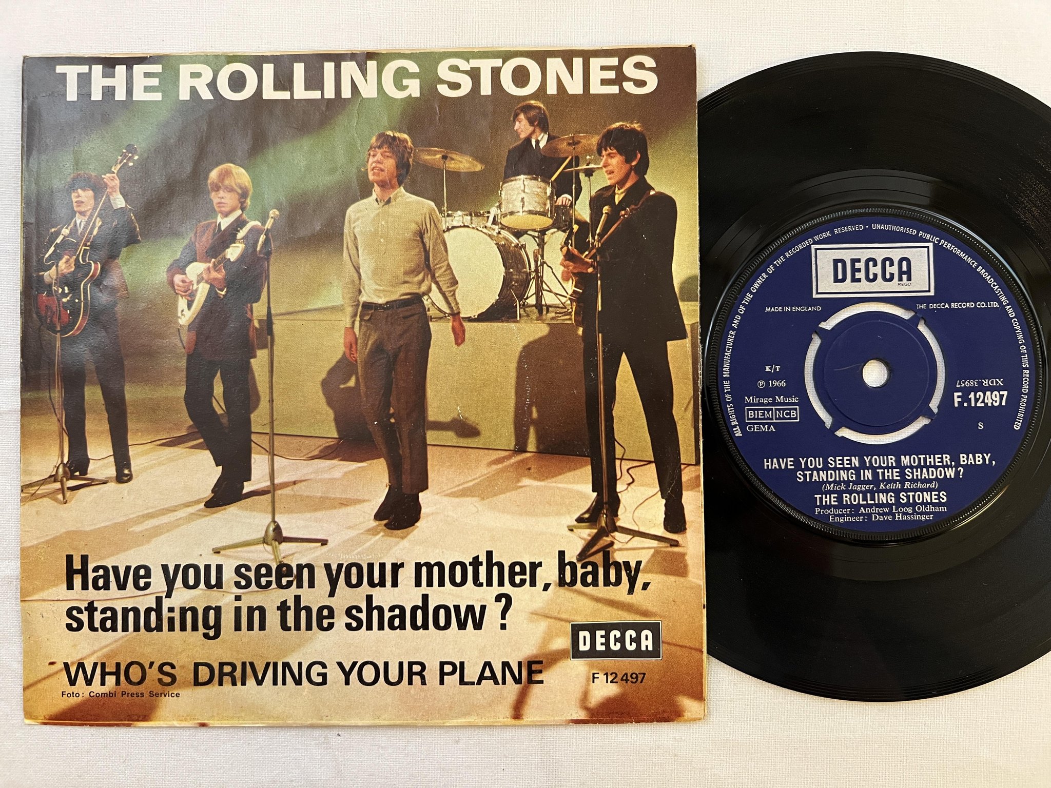 Omslagsbild för skivan THE ROLLING STONES have you seen your mother baby 7" -66 UK DECCA F12497