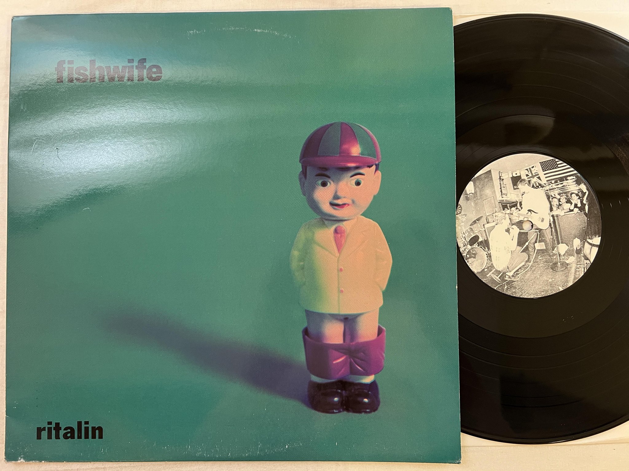 Omslagsbild för skivan FISHWIFE Ritalin LP -92 US HEADHUNTER HED 014