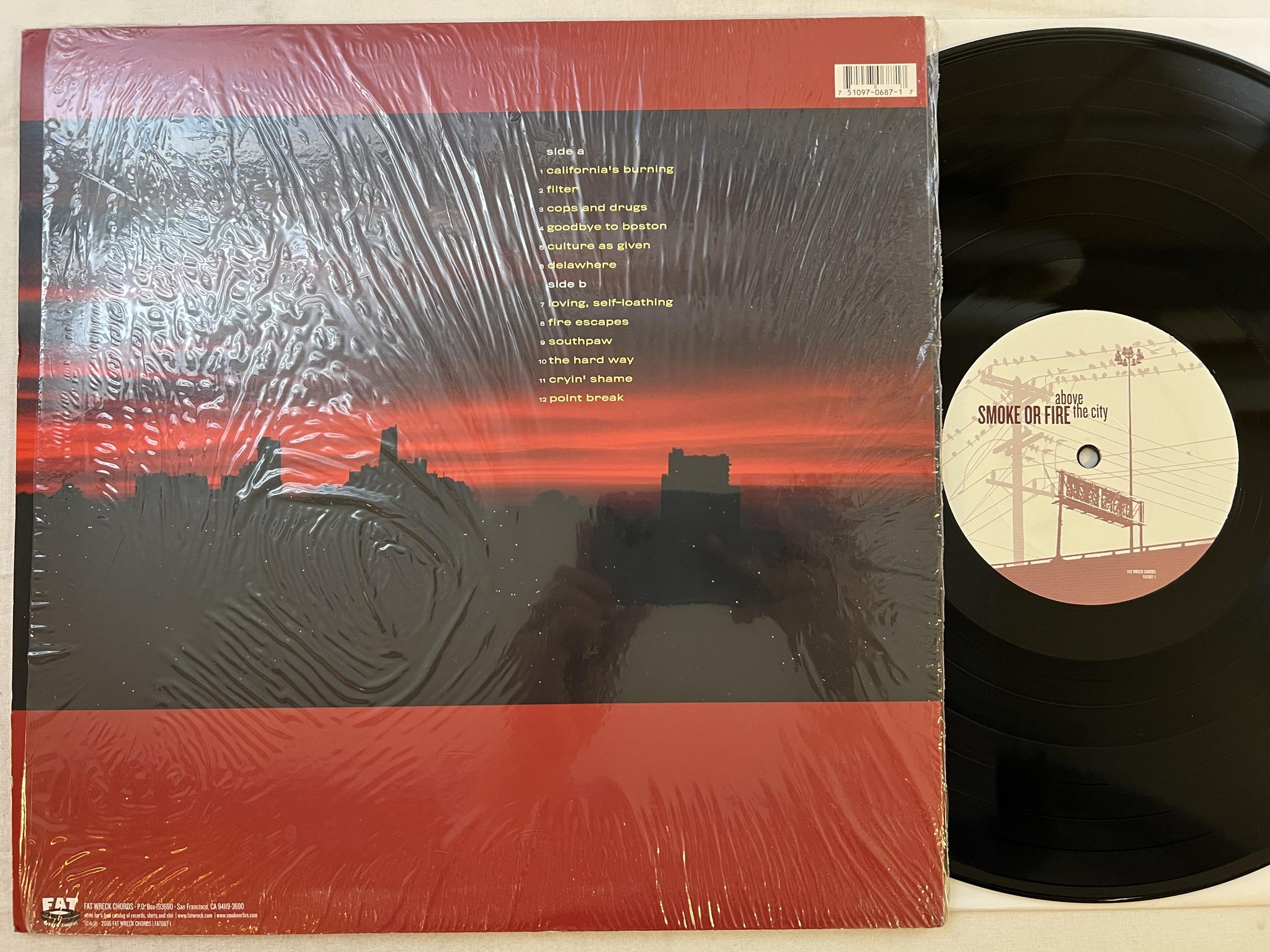Omslagsbild för skivan SMOKE OR FIRE Above The City LP 2005 US fat wreck chords FAT687-1