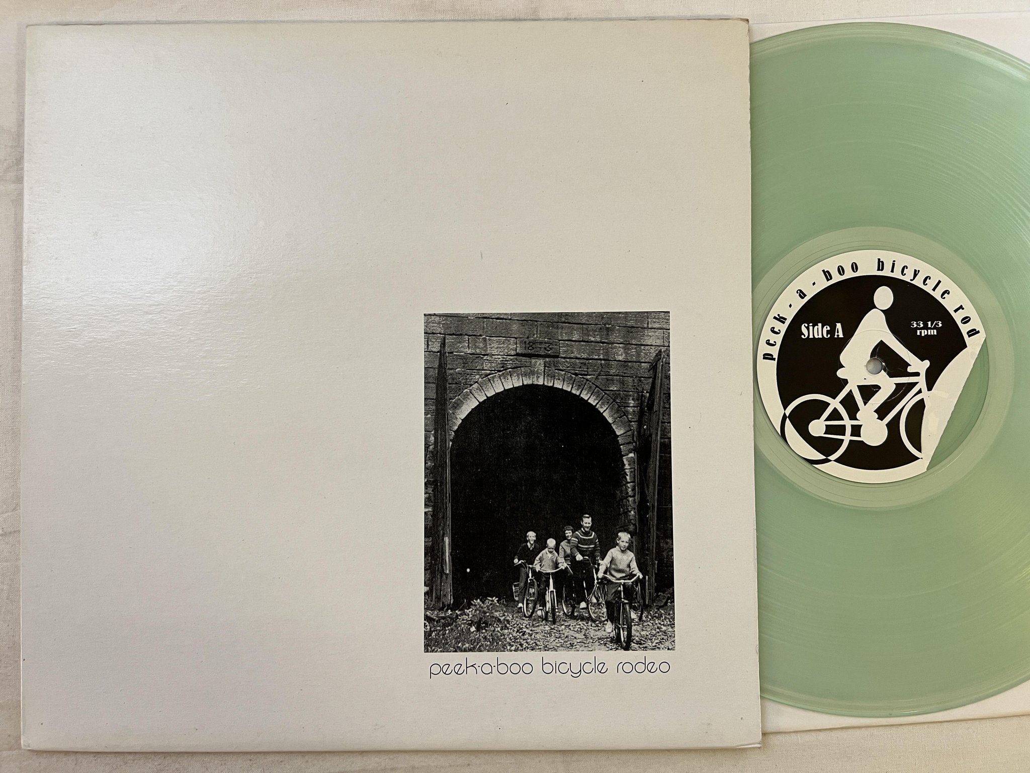 Omslagsbild för skivan V/A Bicycle Rodeo LP -95 US PEEK-A-BOO 1201 *** INDIE ***