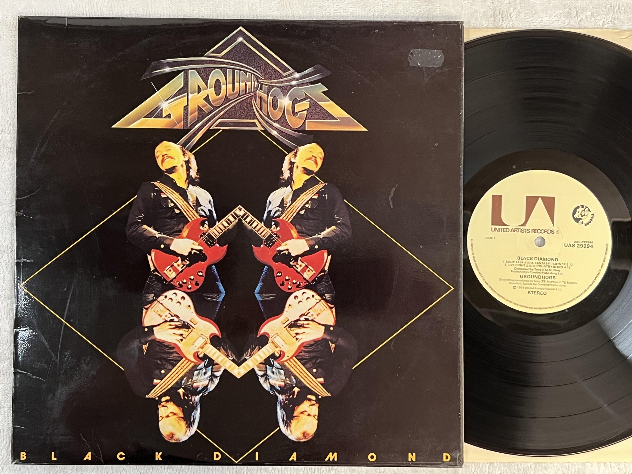 Omslagsbild för skivan GROUNDHOGS black diamond LP -76 UK UNITED ARTISTS UAS 29994