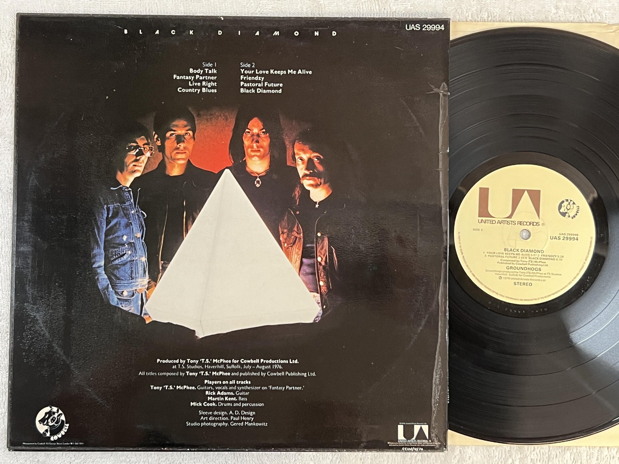 Omslagsbild för skivan GROUNDHOGS black diamond LP -76 UK UNITED ARTISTS UAS 29994