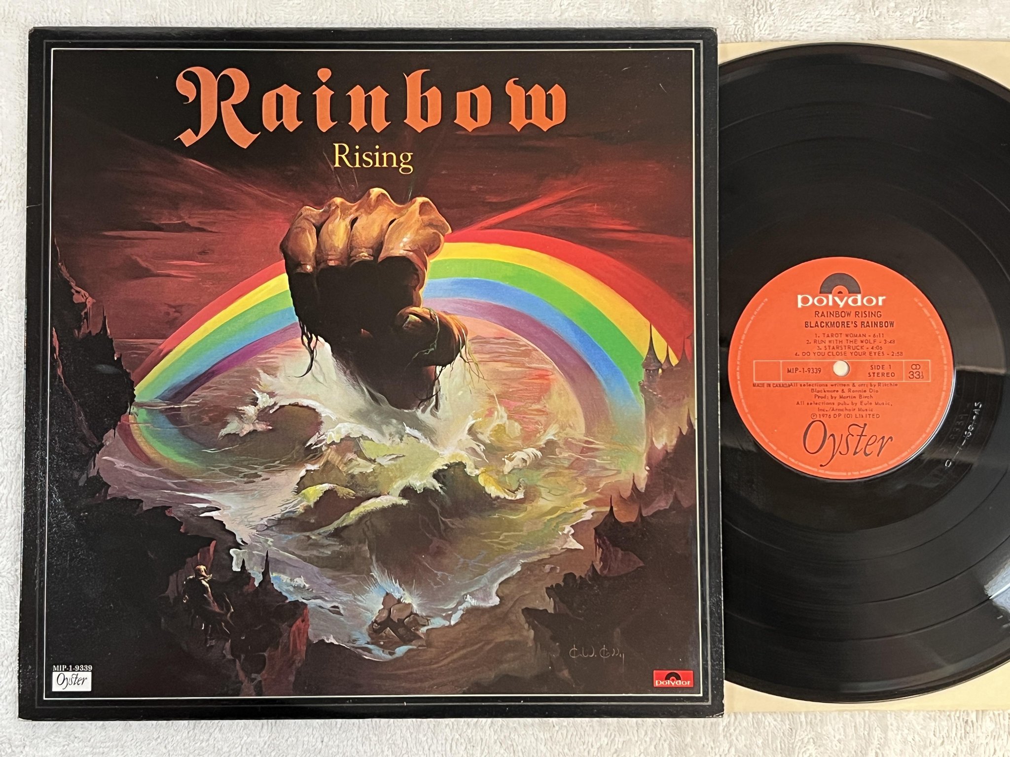 Omslagsbild för skivan RAINBOW RISING blackmore's rainbow LP -76 Can POLYDOR MIP-1-9339