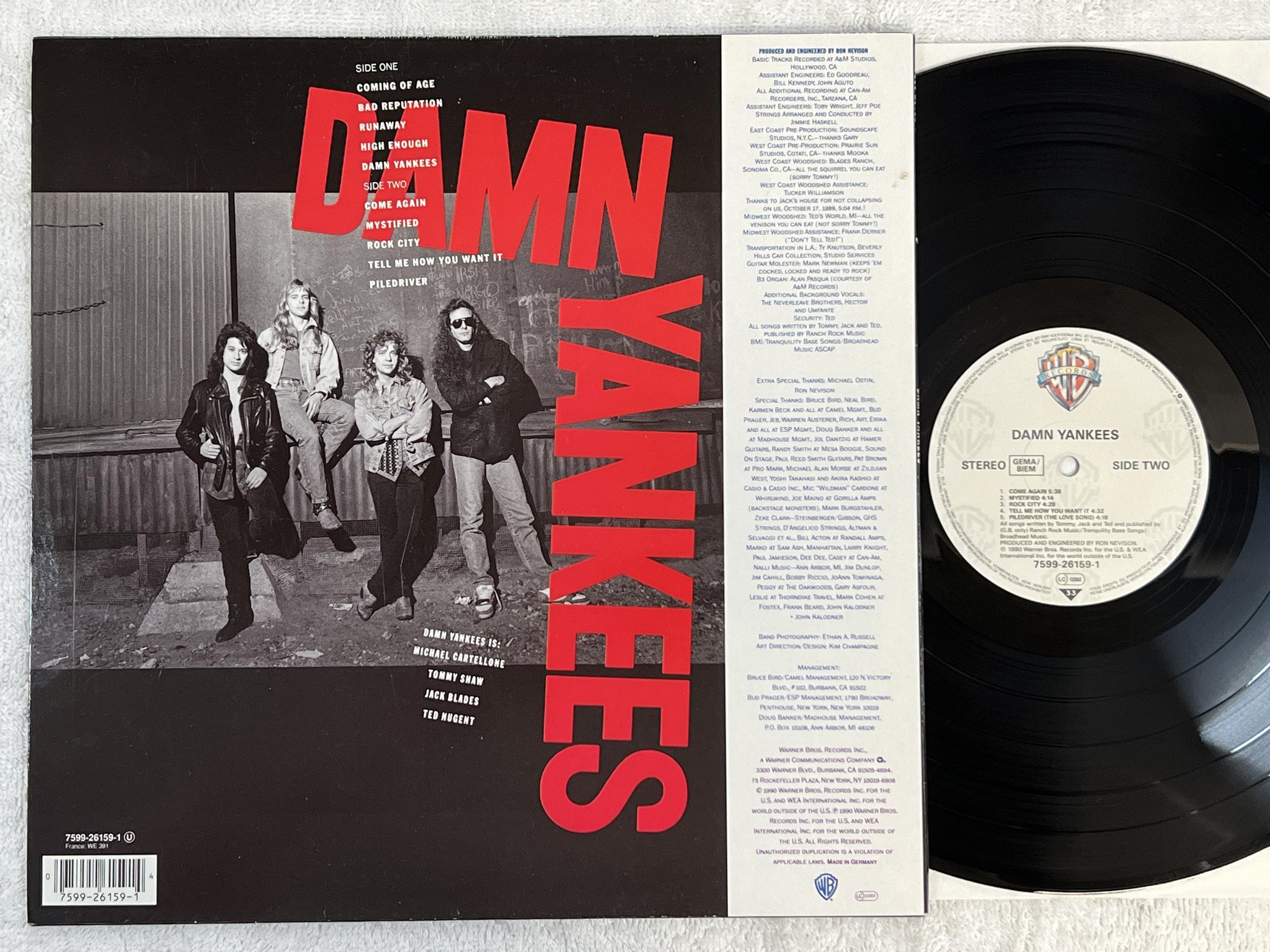 Omslagsbild för skivan DAMN YANKEES s/t LP -90 Ger WARNER 7599-26159-1