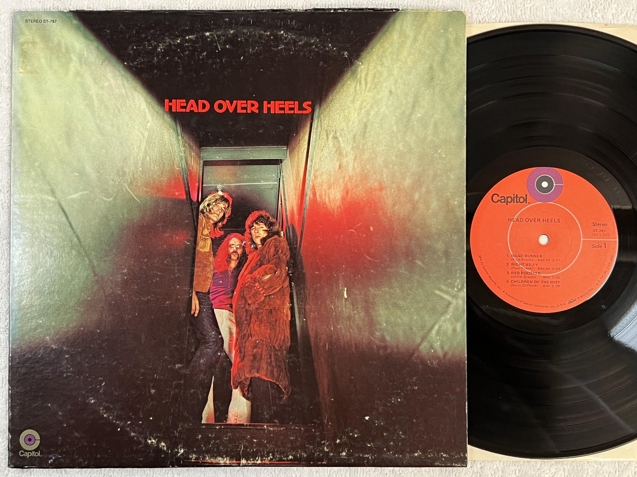 Omslagsbild för skivan HEAD OVER HEELS s/t LP -71 US CAPITOL ST-797 *** R A R E ***