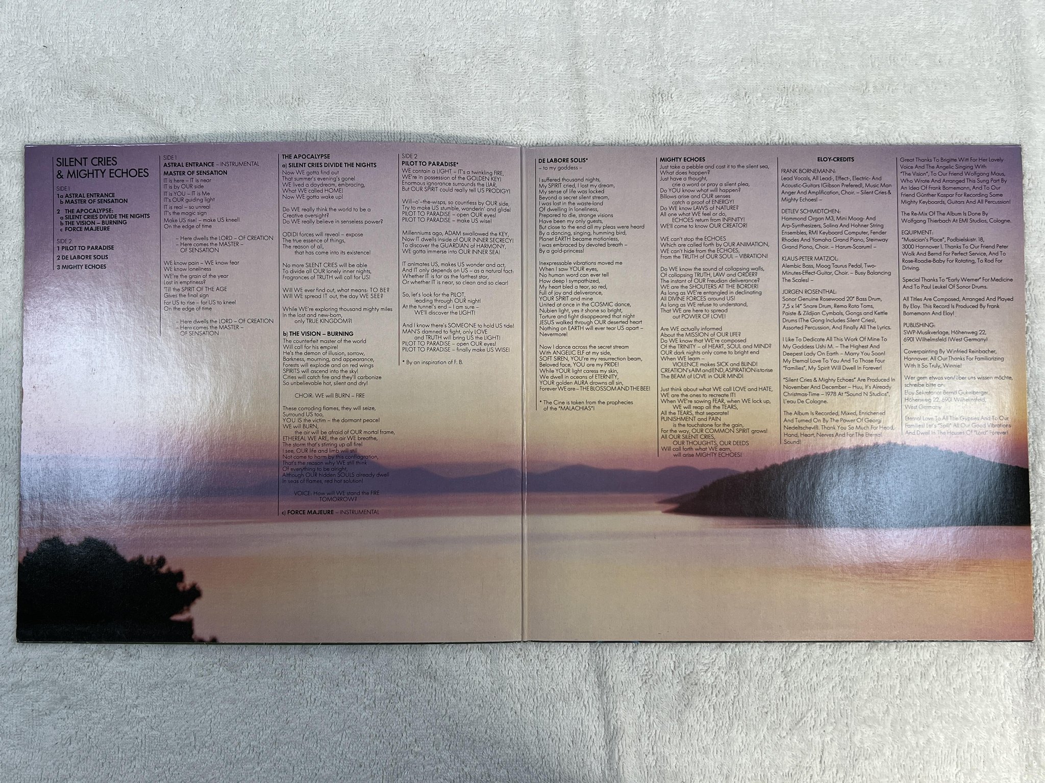 Omslagsbild för skivan ELOY silent cries and mighty echoes LP -79 HARVEST 1C 064-45269