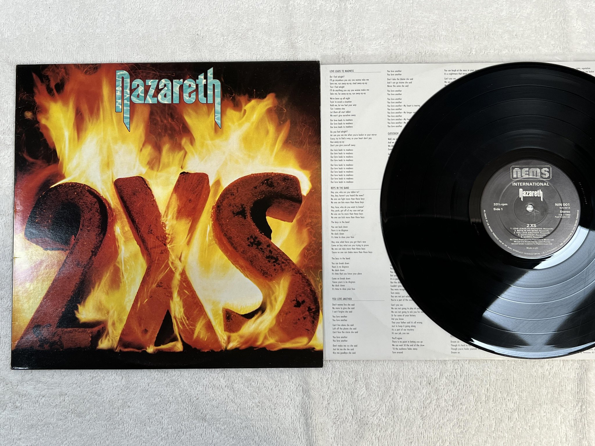 Omslagsbild för skivan NAZARETH 2 xs LP -82 UK NEMS NIN 001