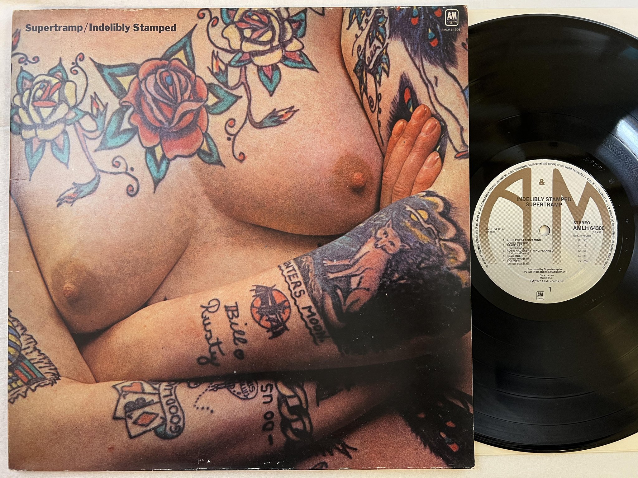 Omslagsbild för skivan SUPERTRAMP indelibly stamped LP -77 Hol A&M AMLH 64306