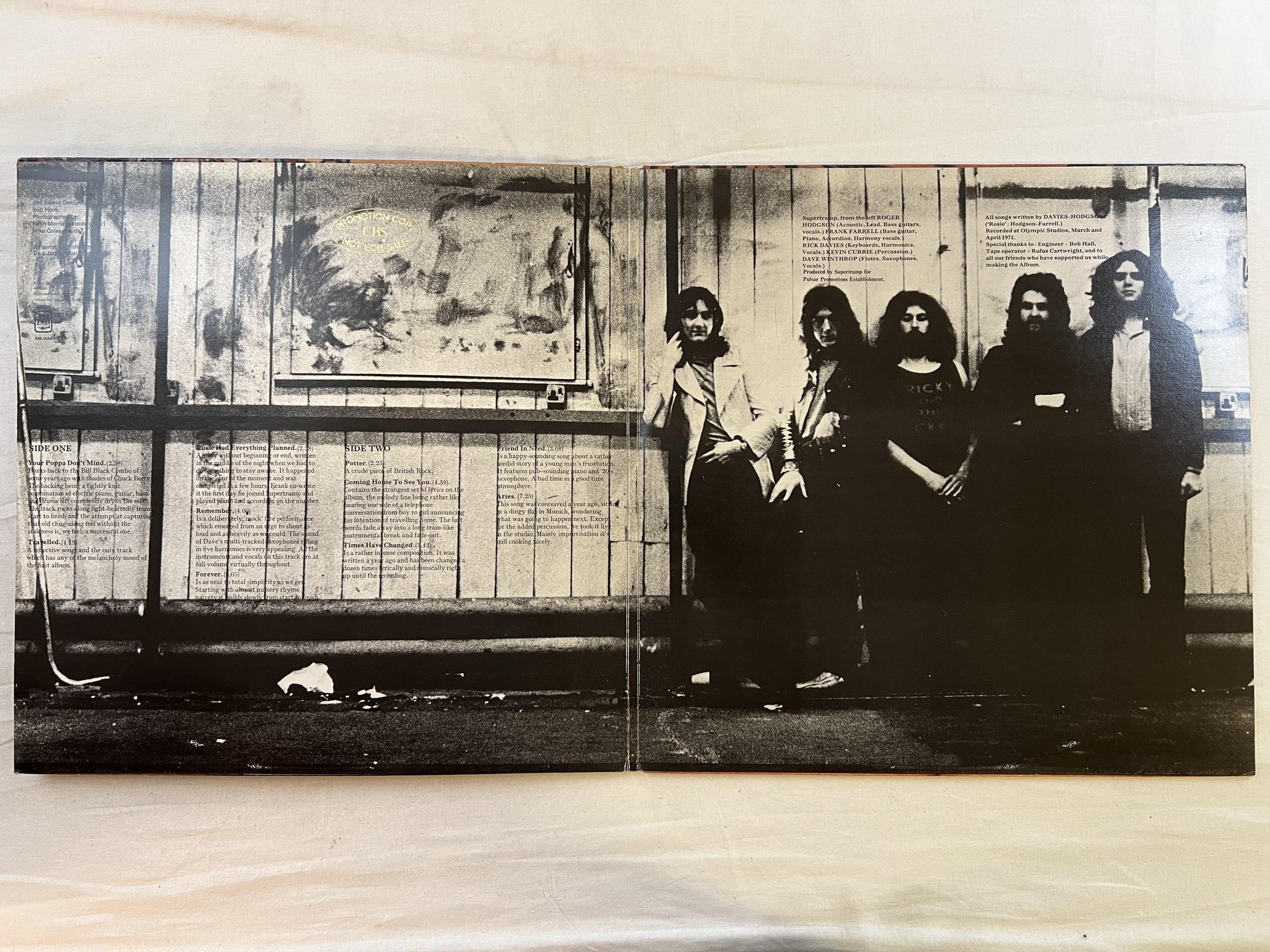 Omslagsbild för skivan SUPERTRAMP indelibly stamped LP -77 Hol A&M AMLH 64306