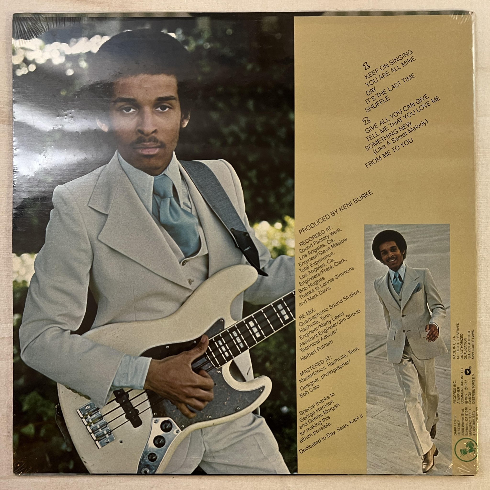 Omslagsbild för skivan KENI BURKE s/t LP -77 US DARK HORSE DH 3022 *** Still sealed ***