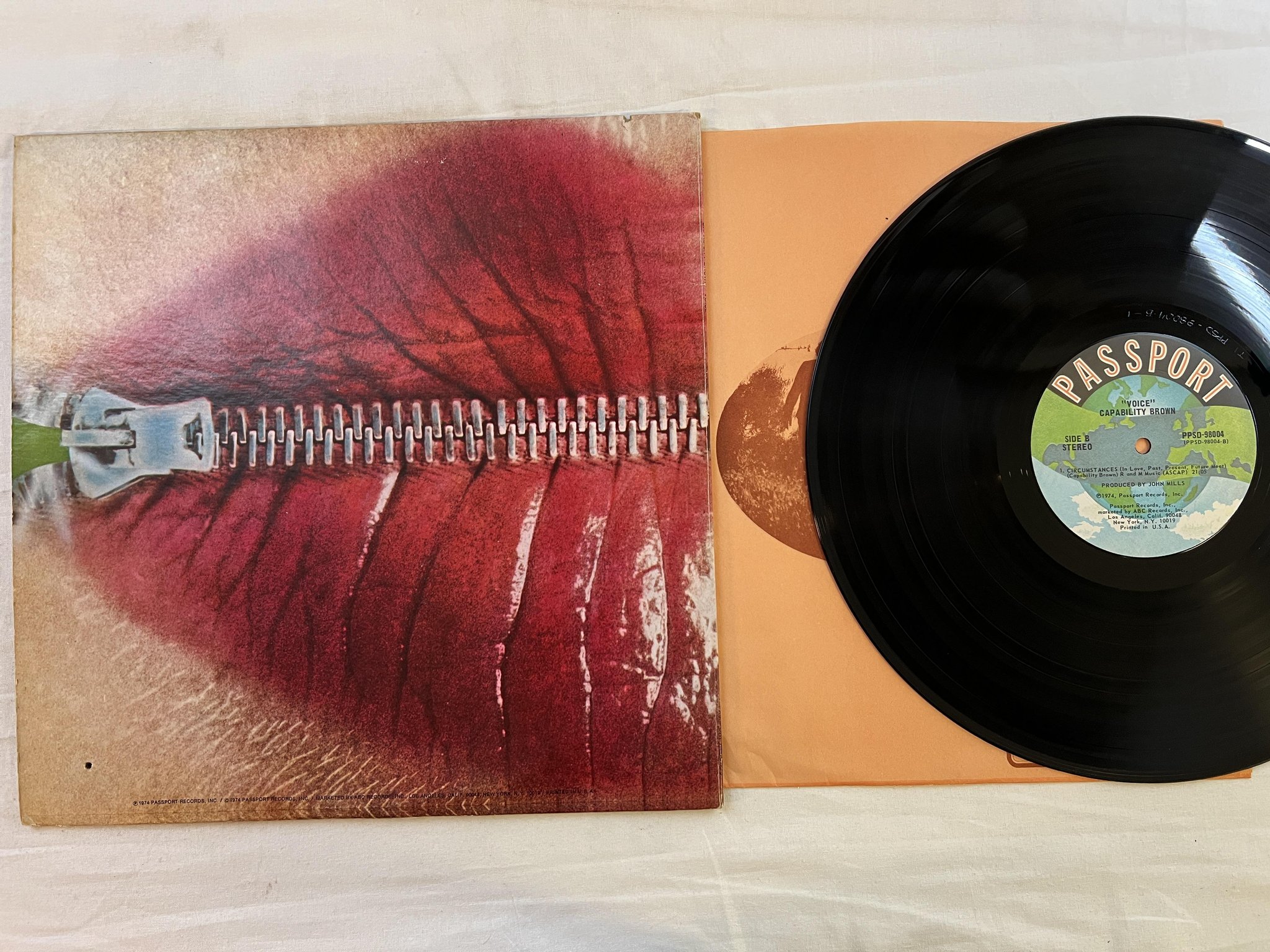 Omslagsbild för skivan CAPABILITY BROWN voice LP -74 US PASSPORT PPSD-98004