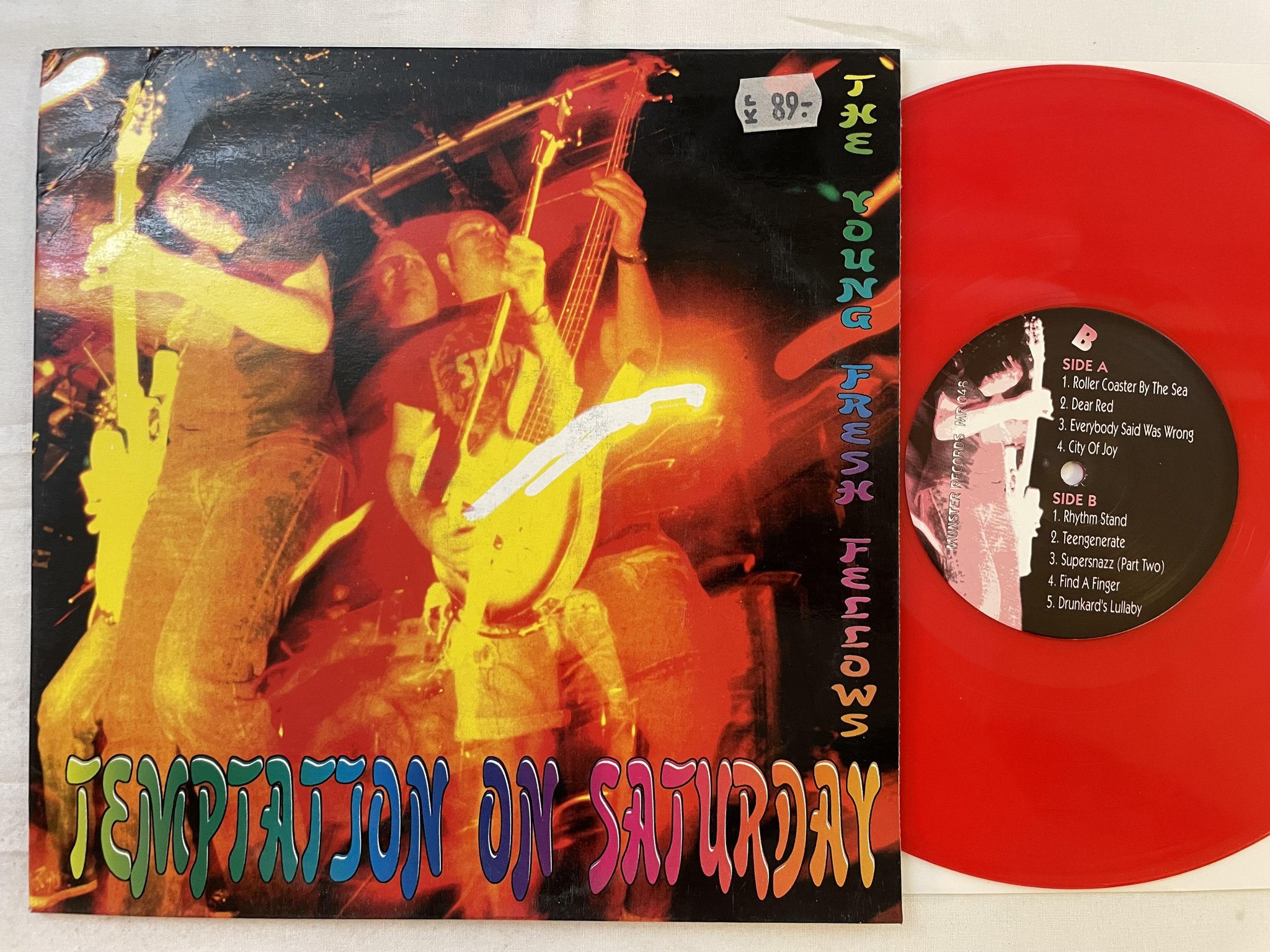 Omslagsbild för skivan THE YOUNG FRESH FELLOWS Temptation On Saturday 10" -94 Spain MR 048 ** GARAGE **