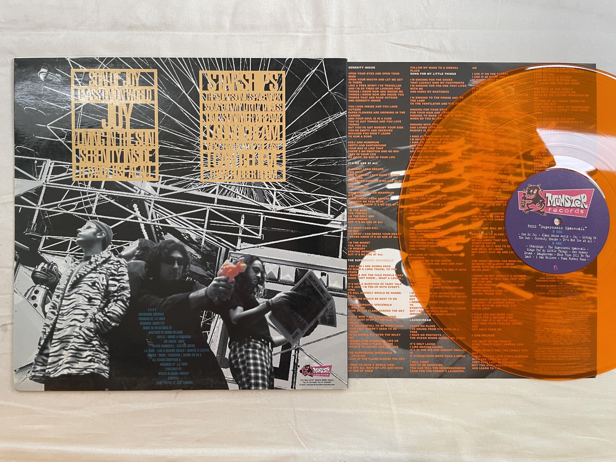 Omslagsbild för skivan ROSS Supersonic Spacewalk LP -98 Spain MUNSTER MR 125