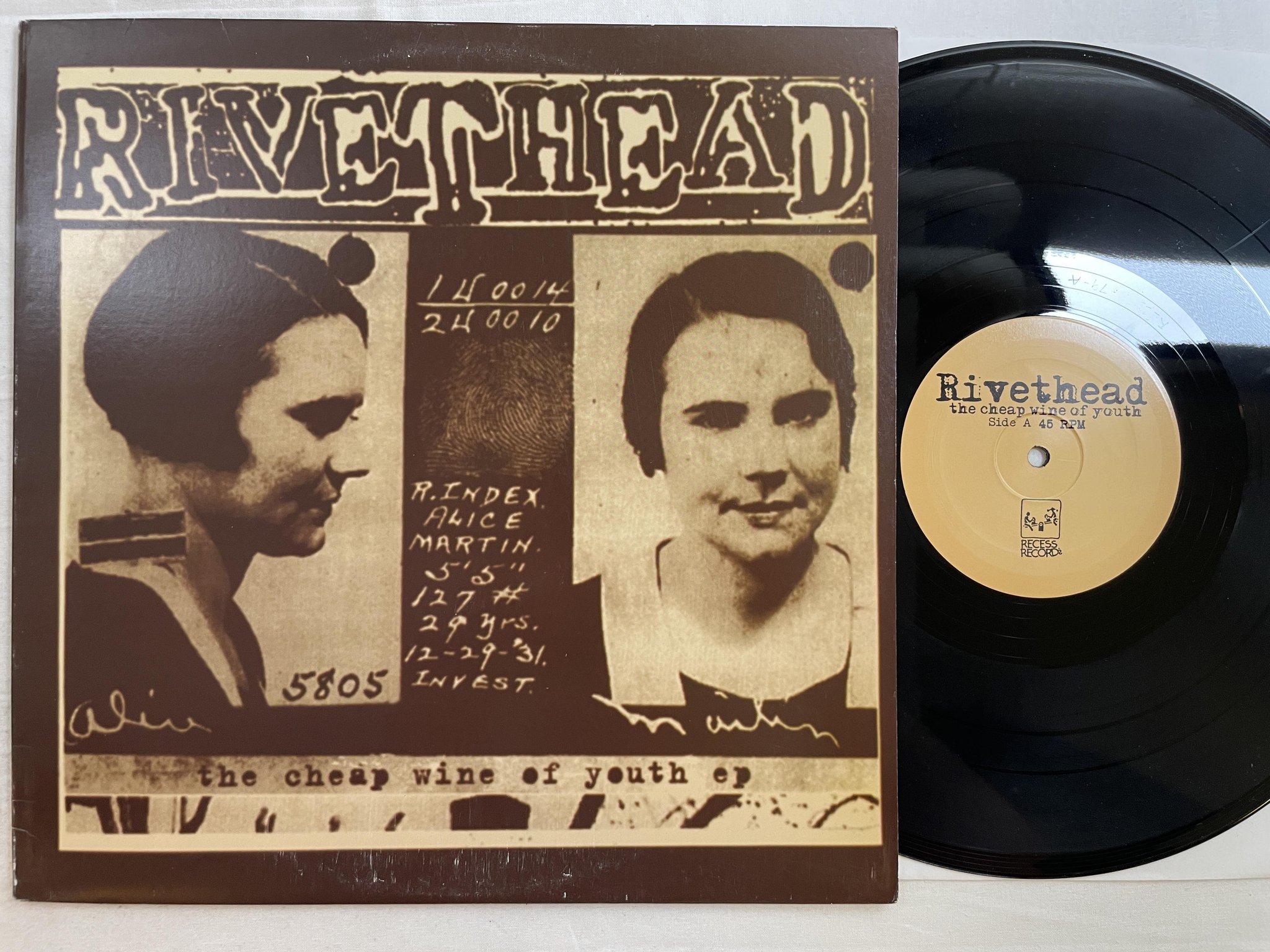 Omslagsbild för skivan RIVETHEAD The Cheap Wine Of Youth 12"EP 2002 US recess 79