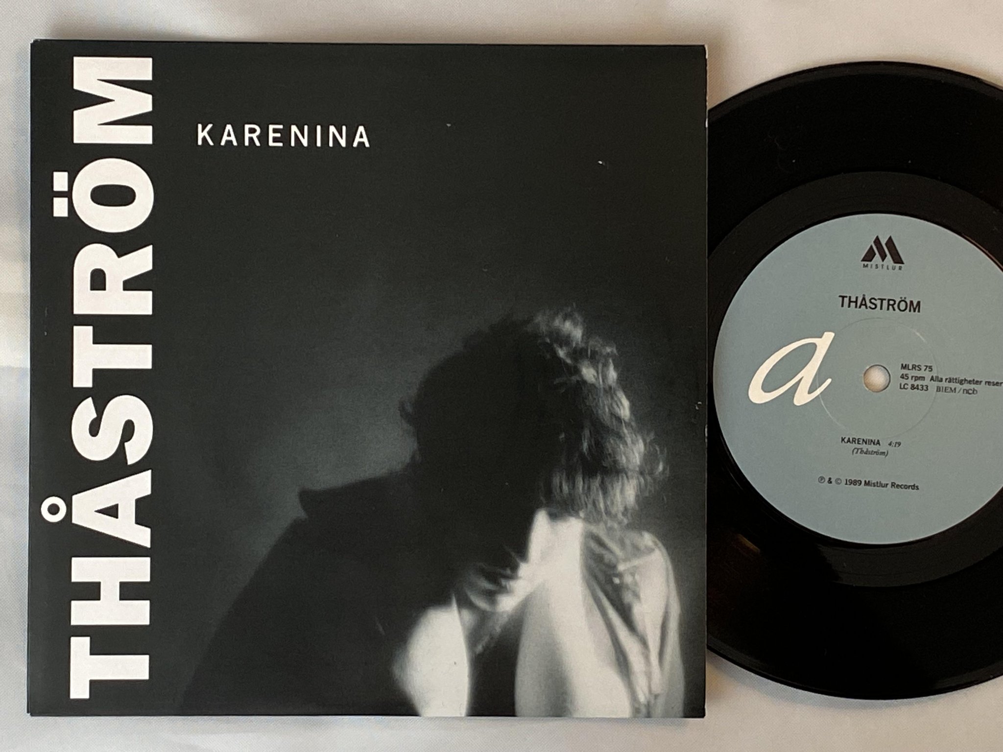 Omslagsbild för skivan THÅSTRÖM Karenina 7" -89 MISTLUR MLRS 75