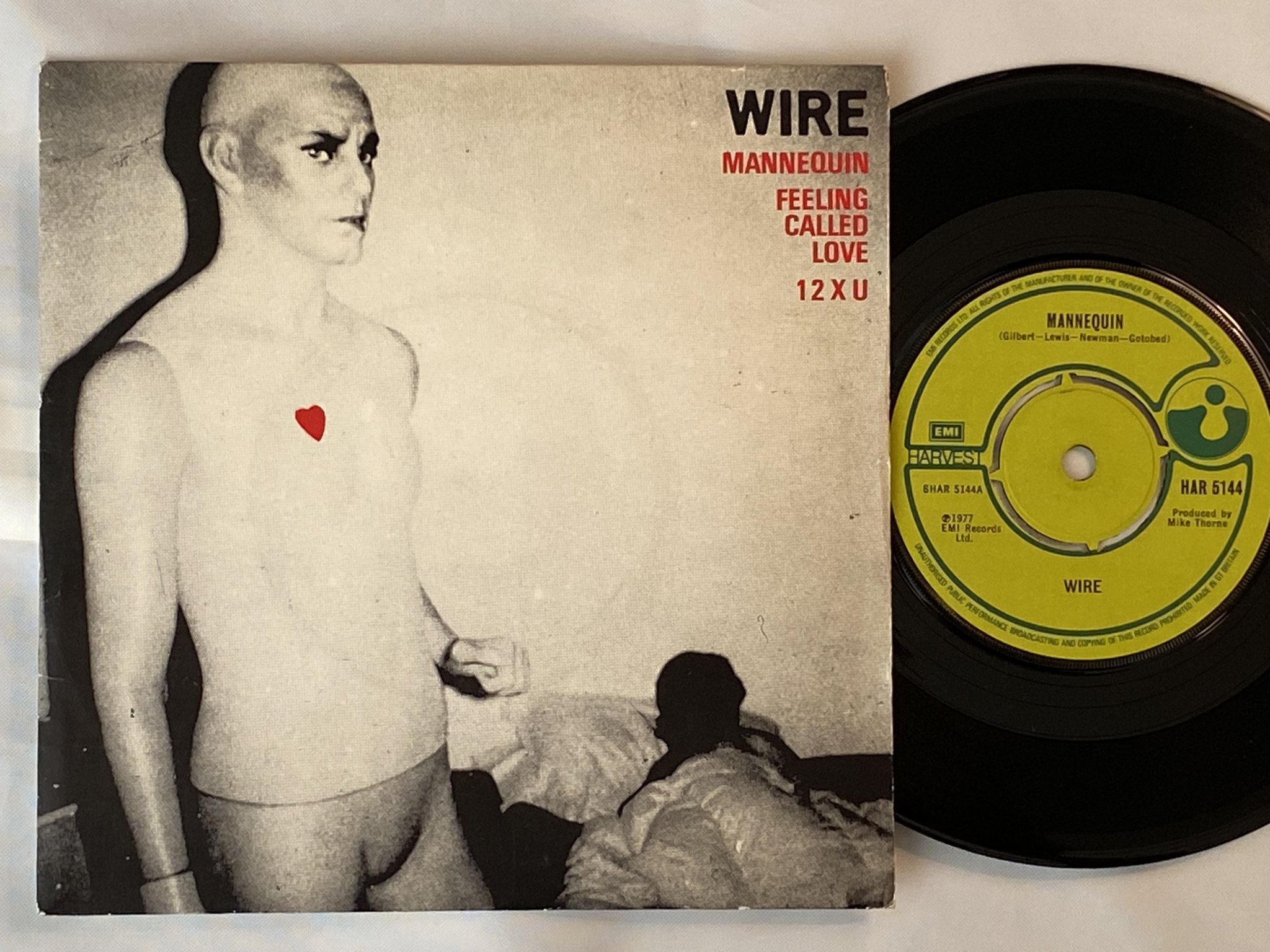 Omslagsbild för skivan WIRE mannequin 7" -77 UK HARVEST HAR 5144 *** RARE PUNKROCK ***