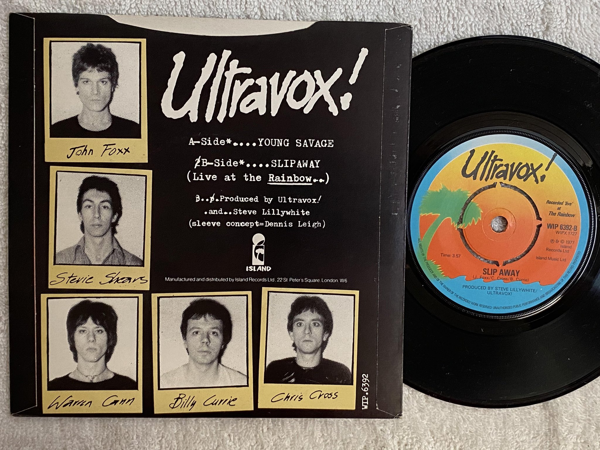 Omslagsbild för skivan ULTRAVOX young savage 7" -77 UK ISLAND WIP 6392