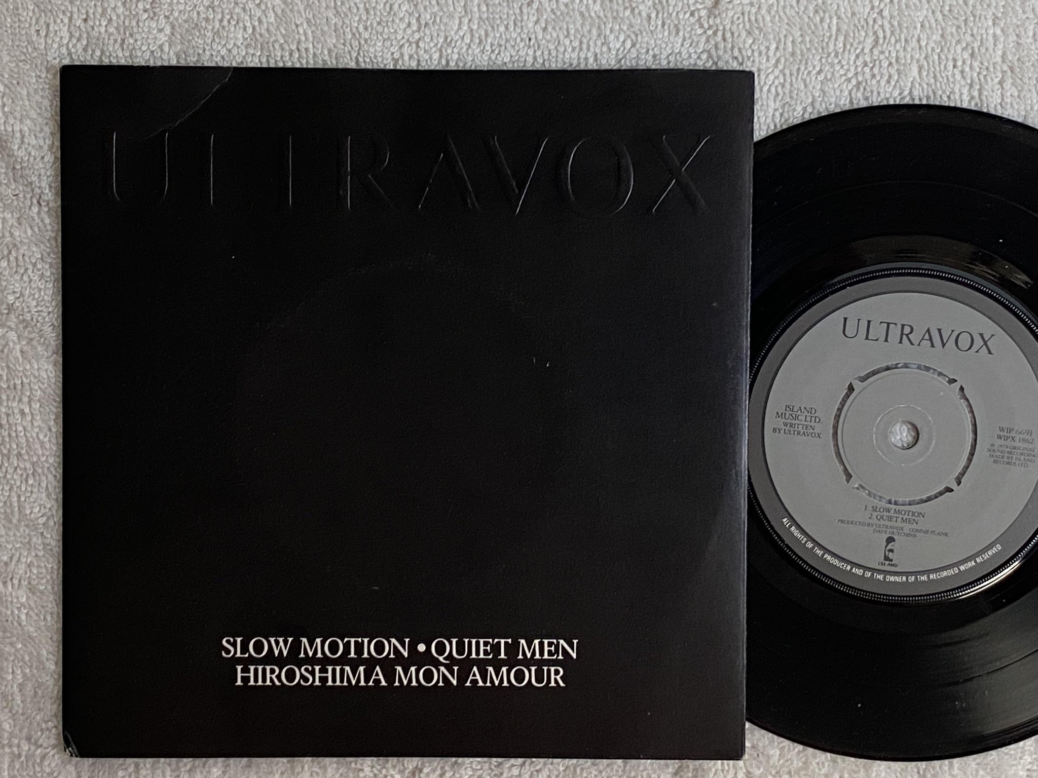 Omslagsbild för skivan ULTRAVOX Hiroshima Mon Amour 7" -81 UK ISLAND WIP 6691