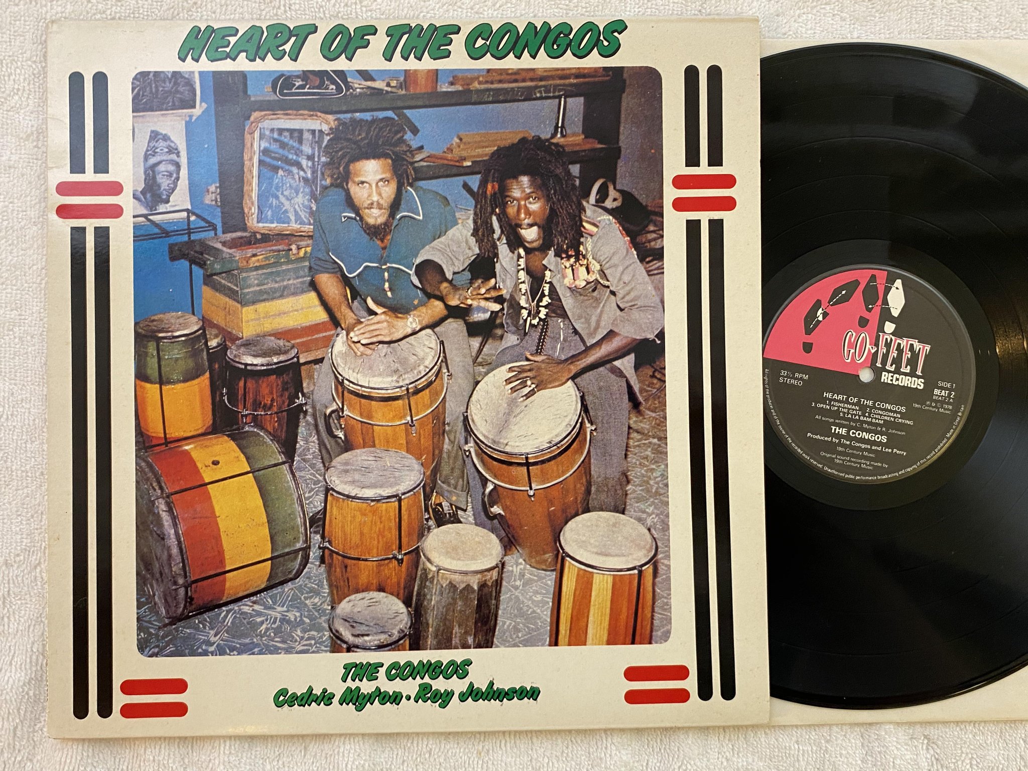 Omslagsbild för skivan THE CONGOS heart of the congos LP GO-FEET BEAT 2 *** CLASSIC ***