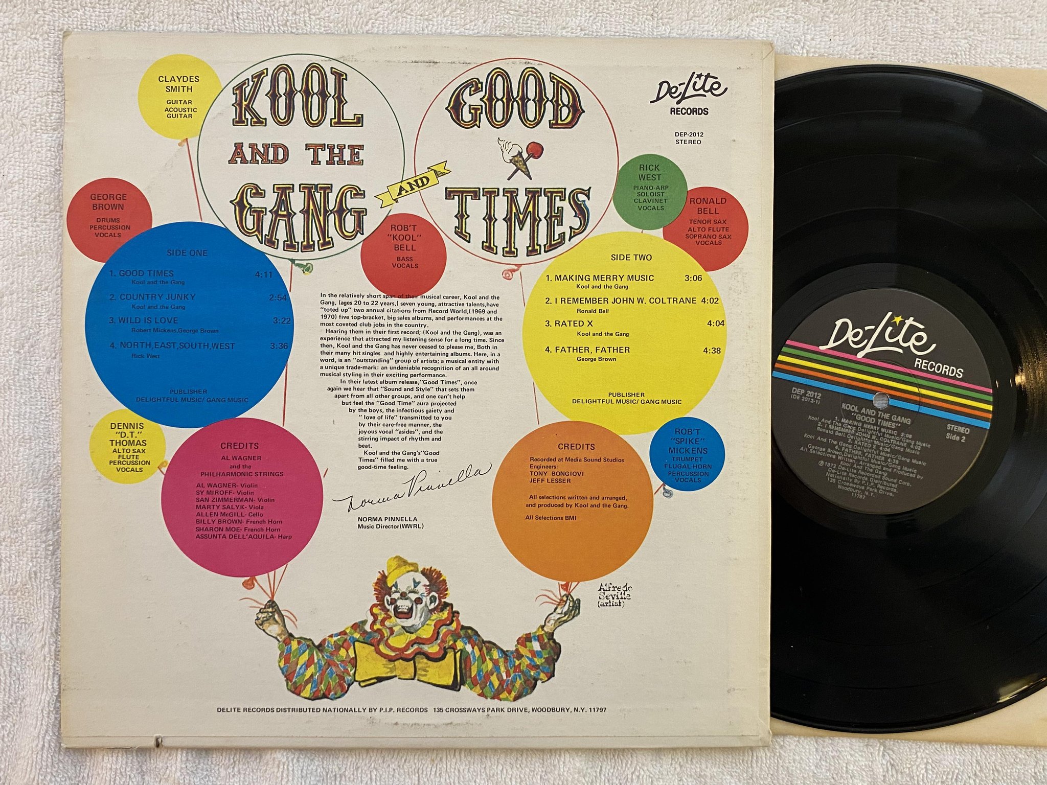 Omslagsbild för skivan KOOL AND THE GANG good times LP -72 US DE-LITE DEP 2012