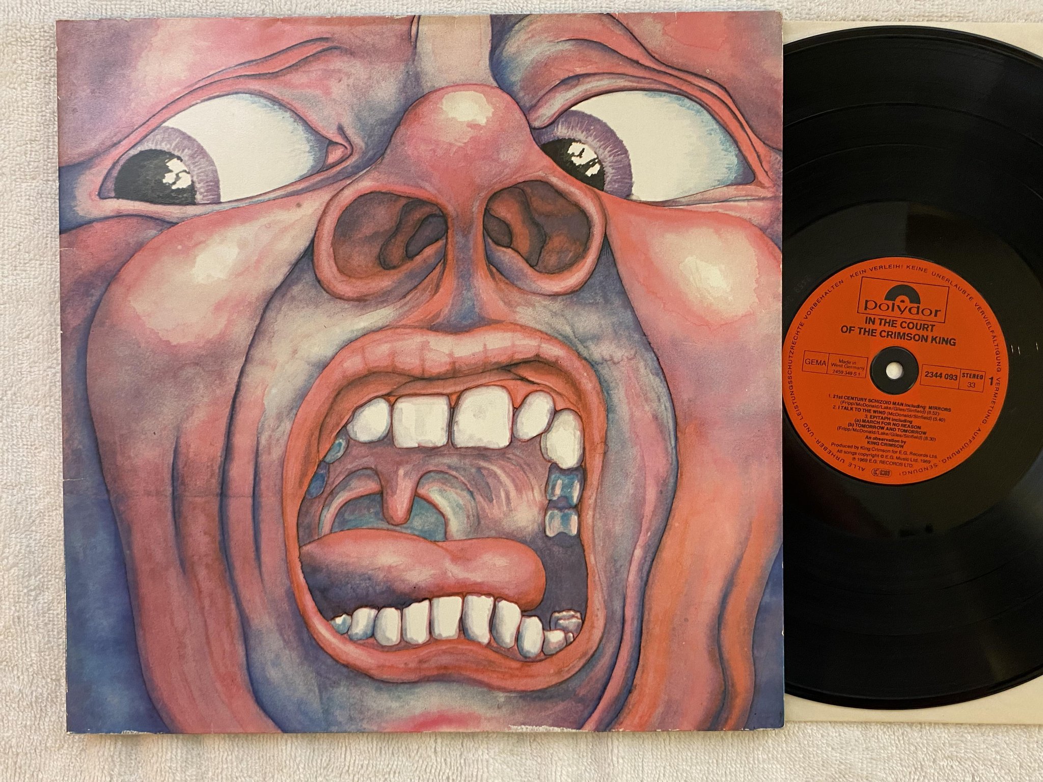 Omslagsbild för skivan KING CRIMSON in the court of LP re Ger POLYDOR 2344093