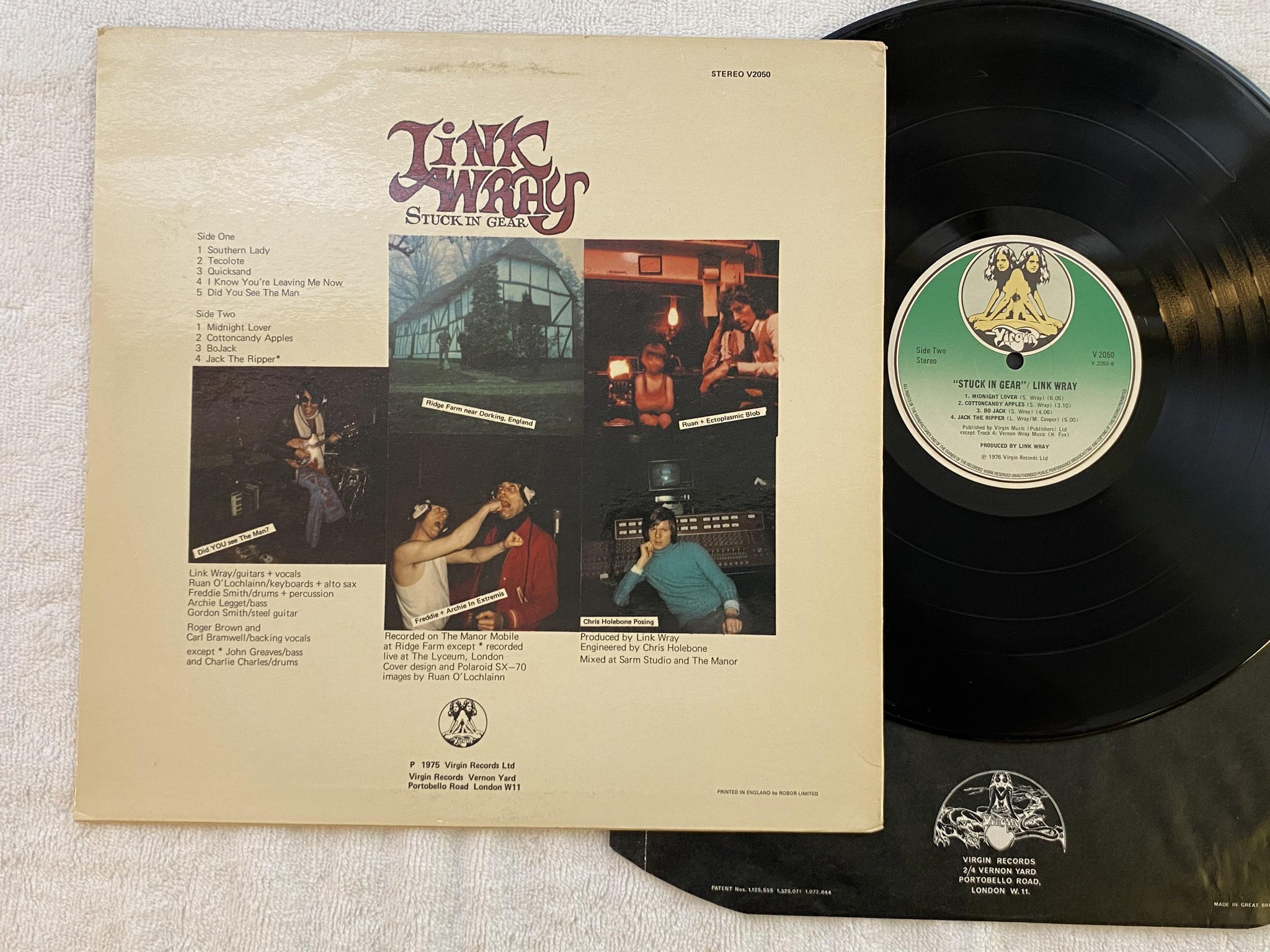 Omslagsbild för skivan LINK WRAY stuck in gear LP -76 UK VIRGIN V 2050