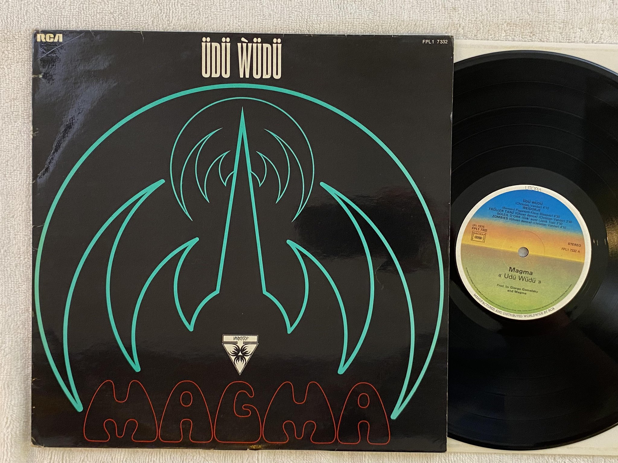 Omslagsbild för skivan MAGMA Üdü ?üdü LP -76 Fra UTOPIA FPL1-7332