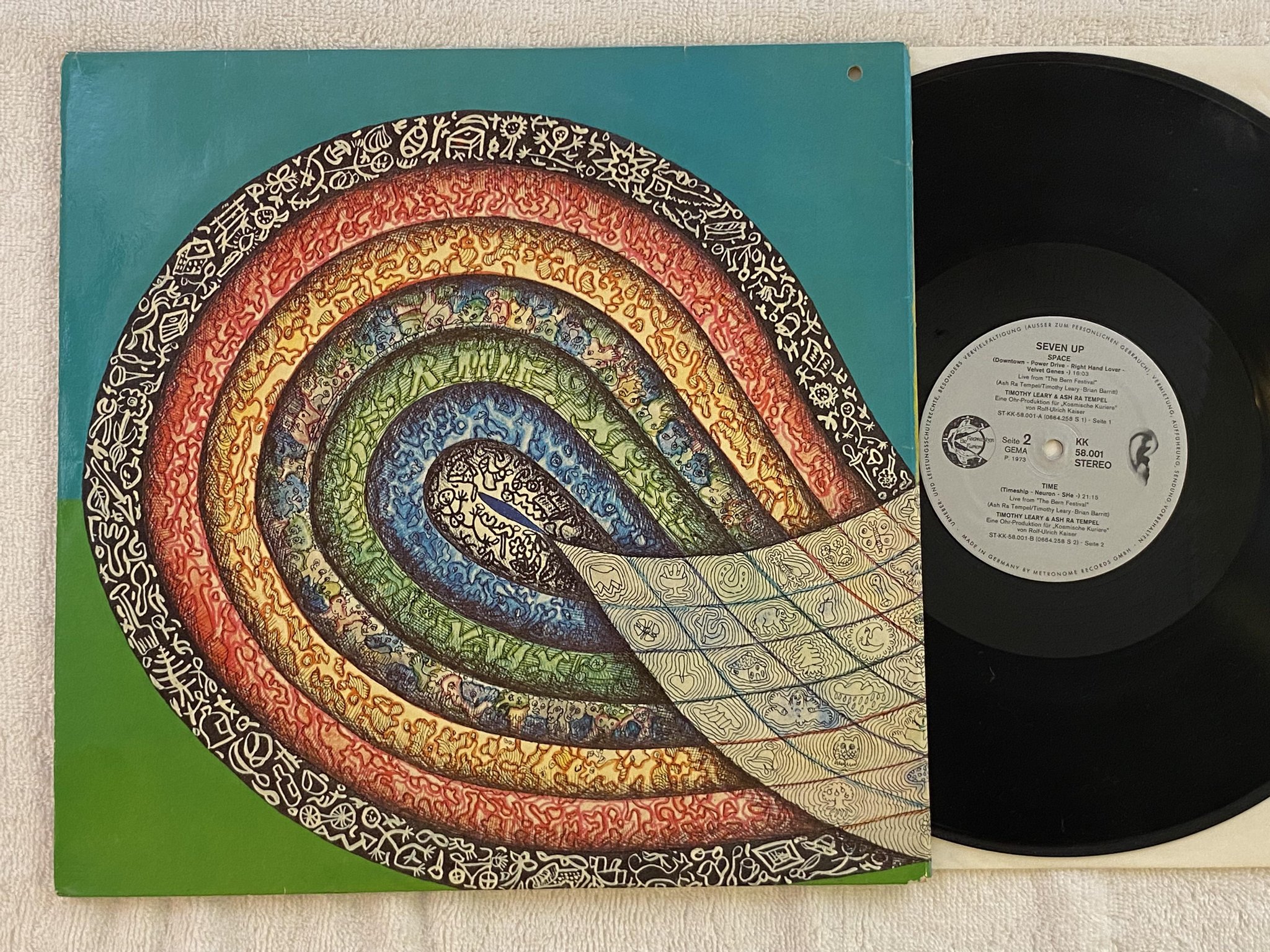 Omslagsbild för skivan Timothy Leary & Ash Ra Tempel - seven up LP -73 Ger OHR KK 58.001 ** Kraut ***