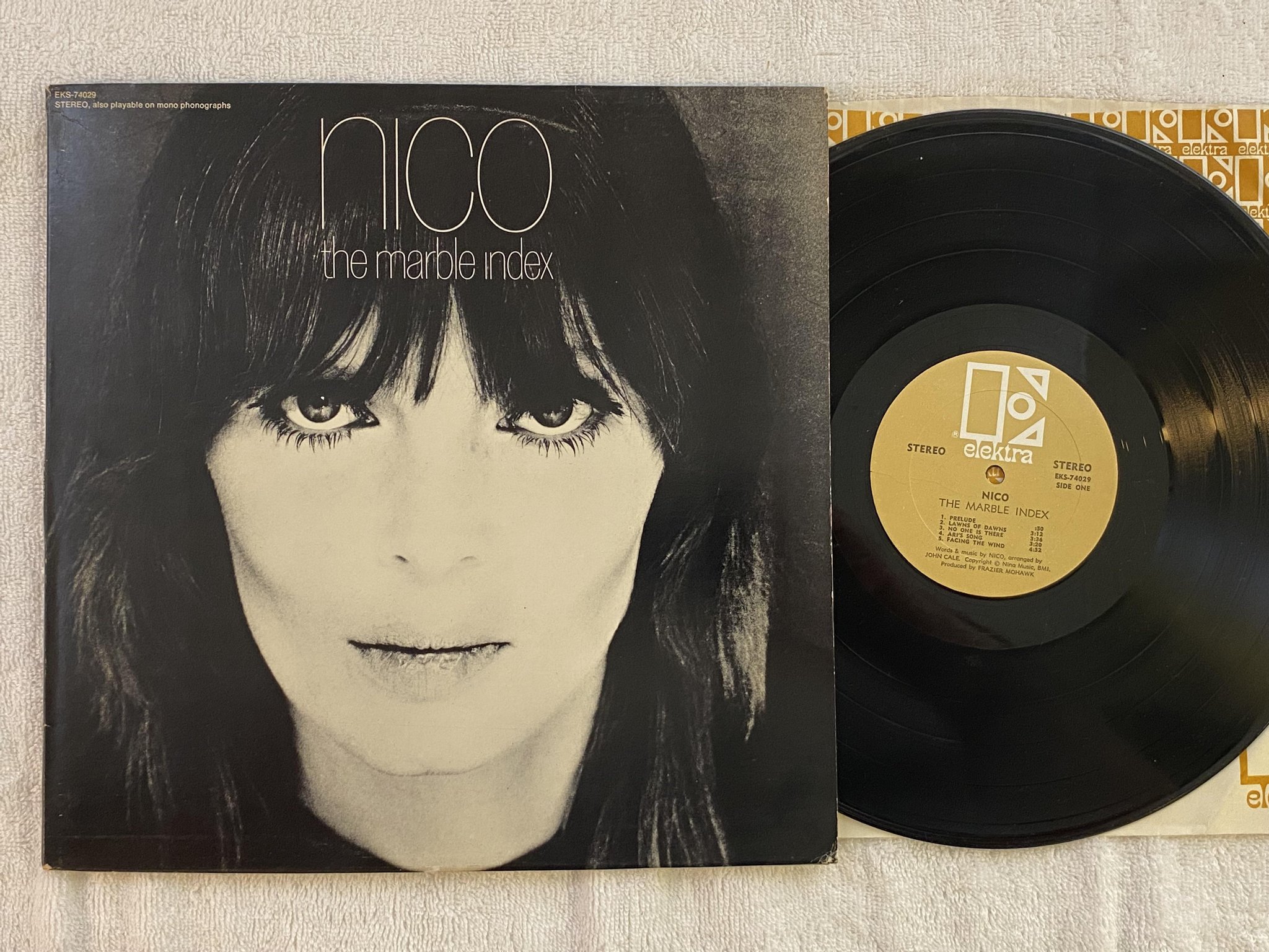 Omslagsbild för skivan NICO the marble index LP -68 US ELEKTRA EKS-74029