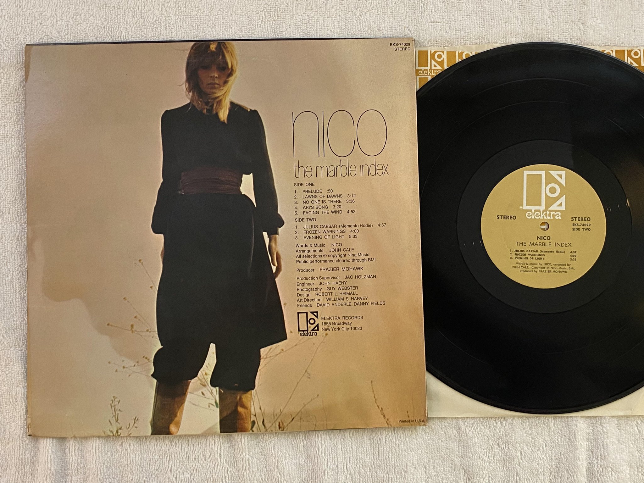 Omslagsbild för skivan NICO the marble index LP -68 US ELEKTRA EKS-74029