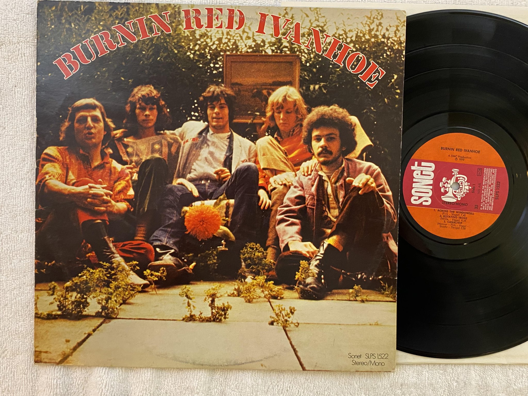 Omslagsbild för skivan BURNING RED IVANHOE s/t LP -70 Den SONET SLPS 1522